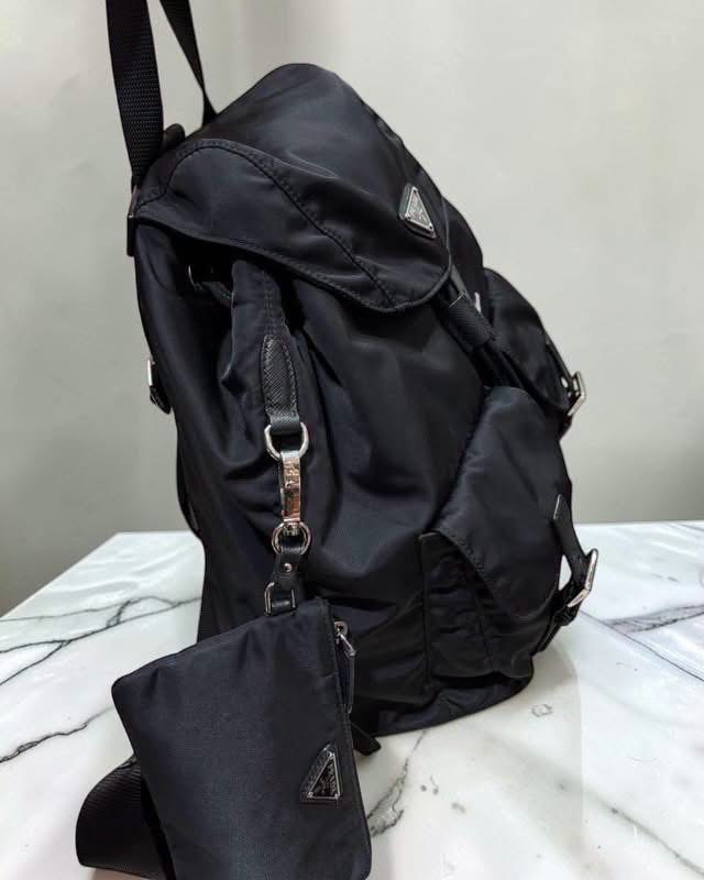Prada re-nylon backpack  100%Authentic, 98%new  ✅pouch ✅nfc ✅dust bag  