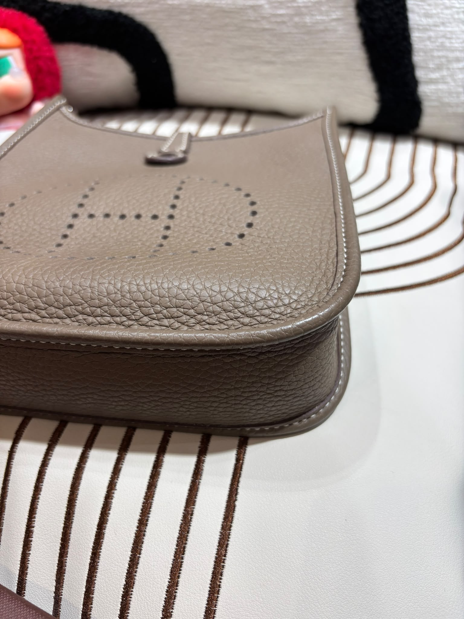 Hermes mini Evelyne,STAMP Z 大象灰 Etoupe 100%Authentic,98%new ✅內袋✅Dust bag
