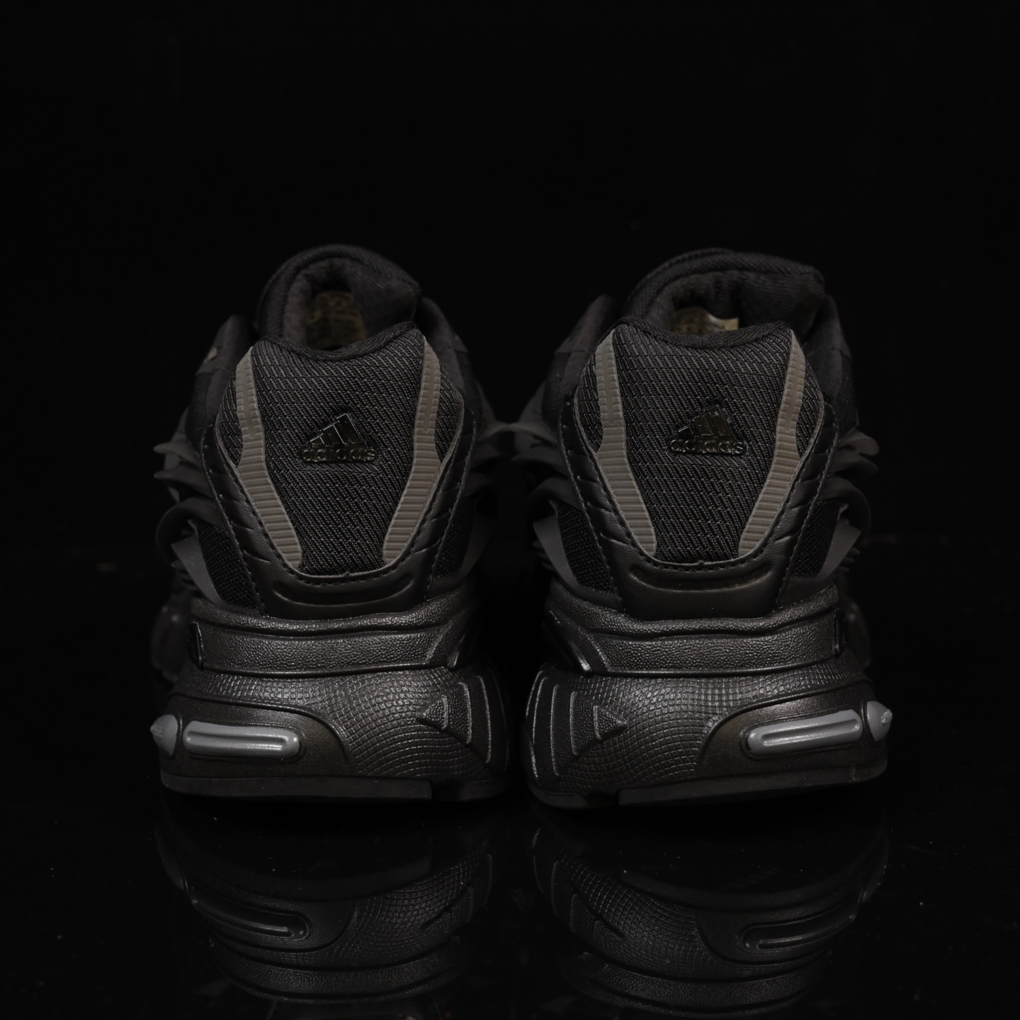 Pharrell Williams x Adidas Adistar Jellyfish 