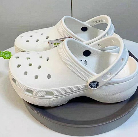 成人洞洞鞋 - 1件 現貨