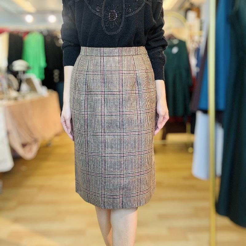Vintage Made in Japan with German fabric 100% Wool Skirt - (MT1606)