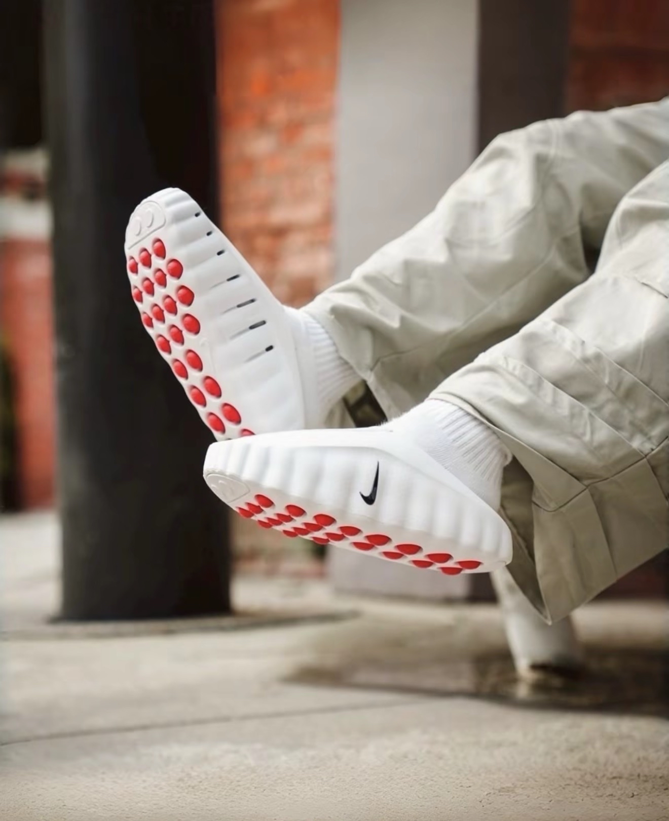 HQ4307-101 Nike Mind 001 Slide White Speed Red HQ4307-101