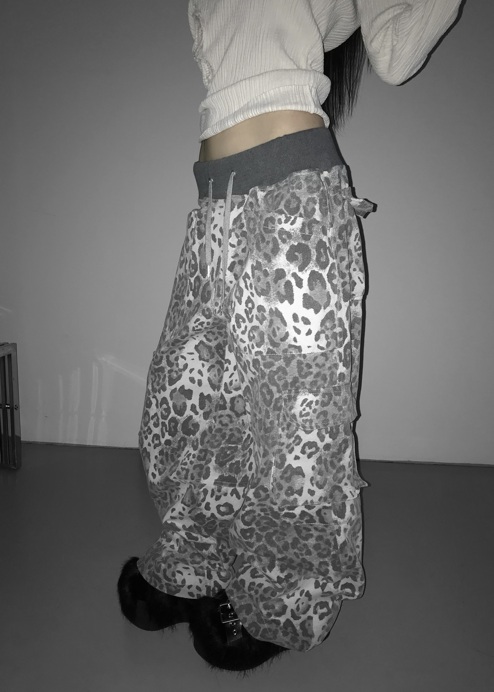 Leopard Print Wide-leg Cargo Pants
