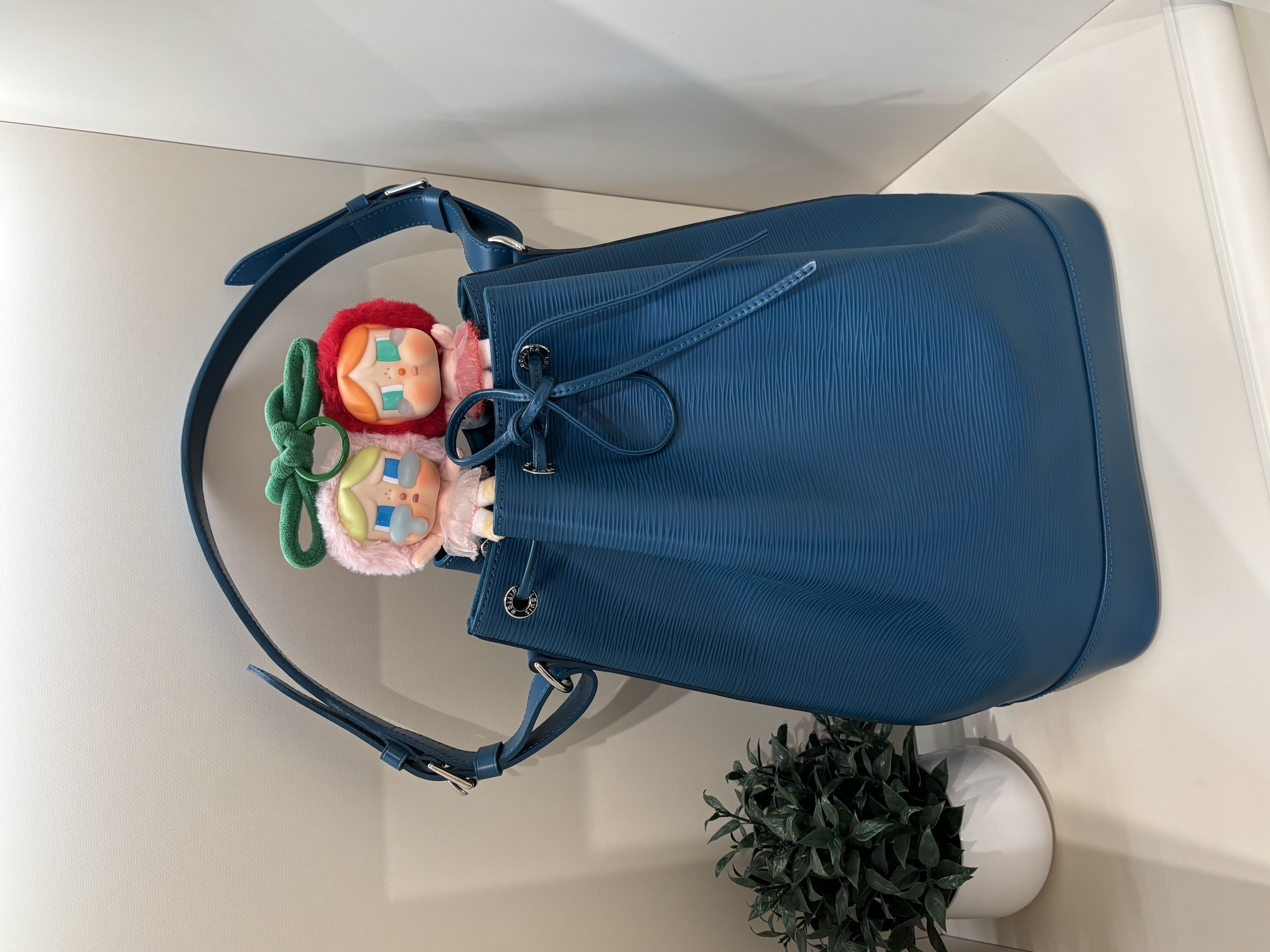 Lv Noe mm bucket bag epi leather 100%Authentic, 95%new ✅Dust bag
