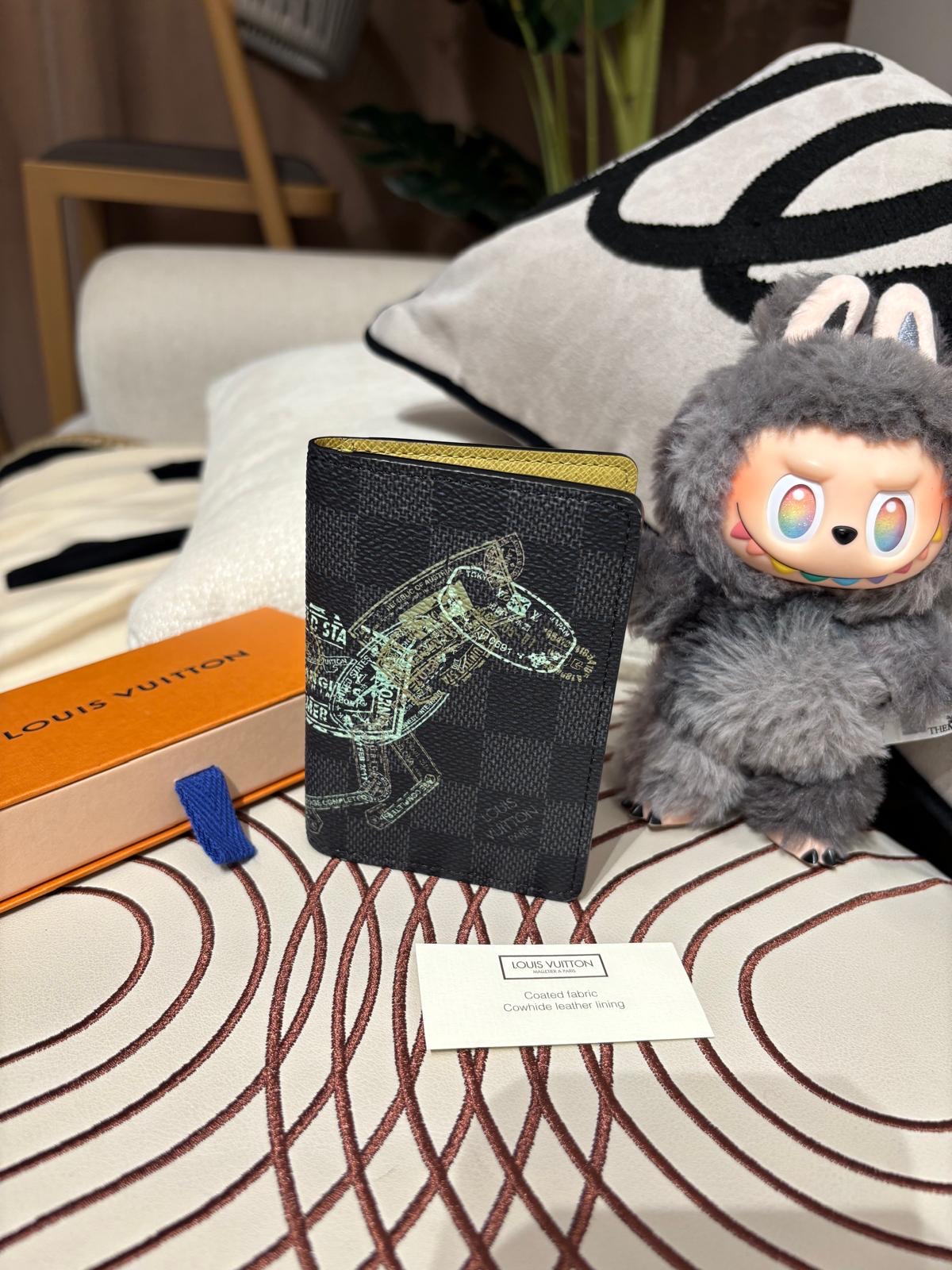 Lv pocket organizer 100%Authentic, 
