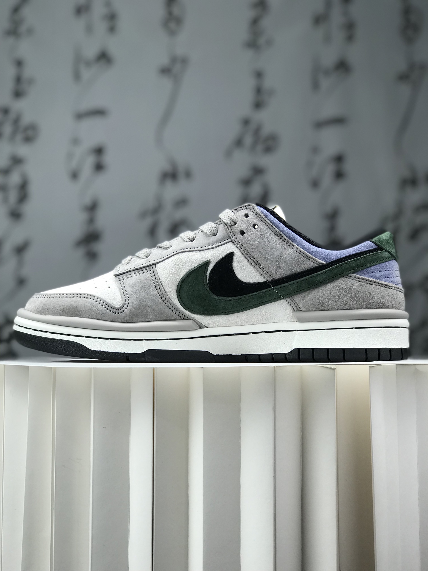 Otomo Katsuhiro x Nike SB Dunk Low "Steamboy OST"