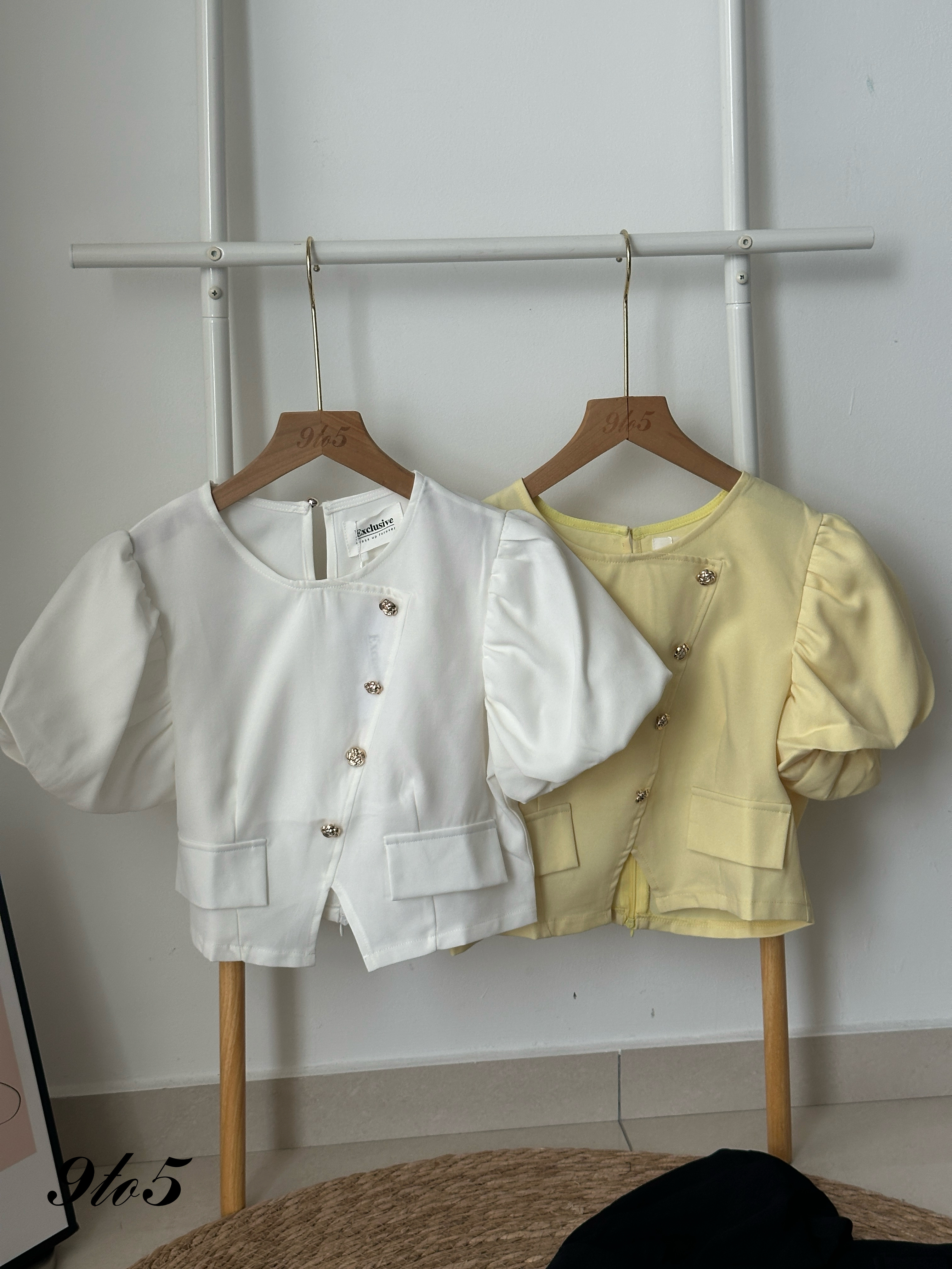 T4043 Puff Sleeve Crop Top - 4 Colors 