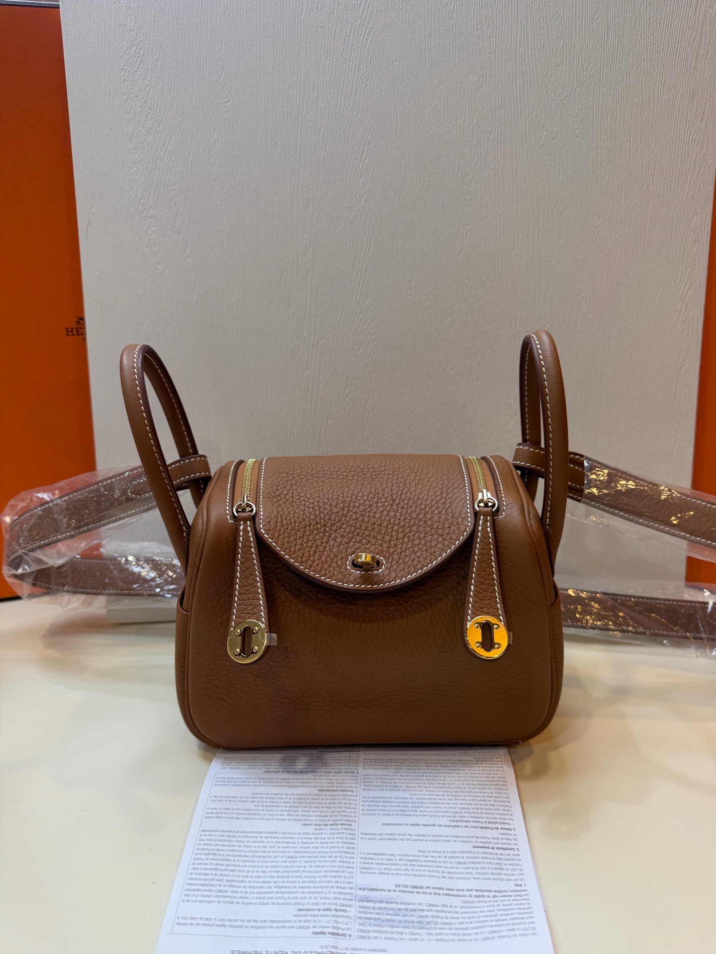 Brand new stamp mini Lindy gold gold 060804k1