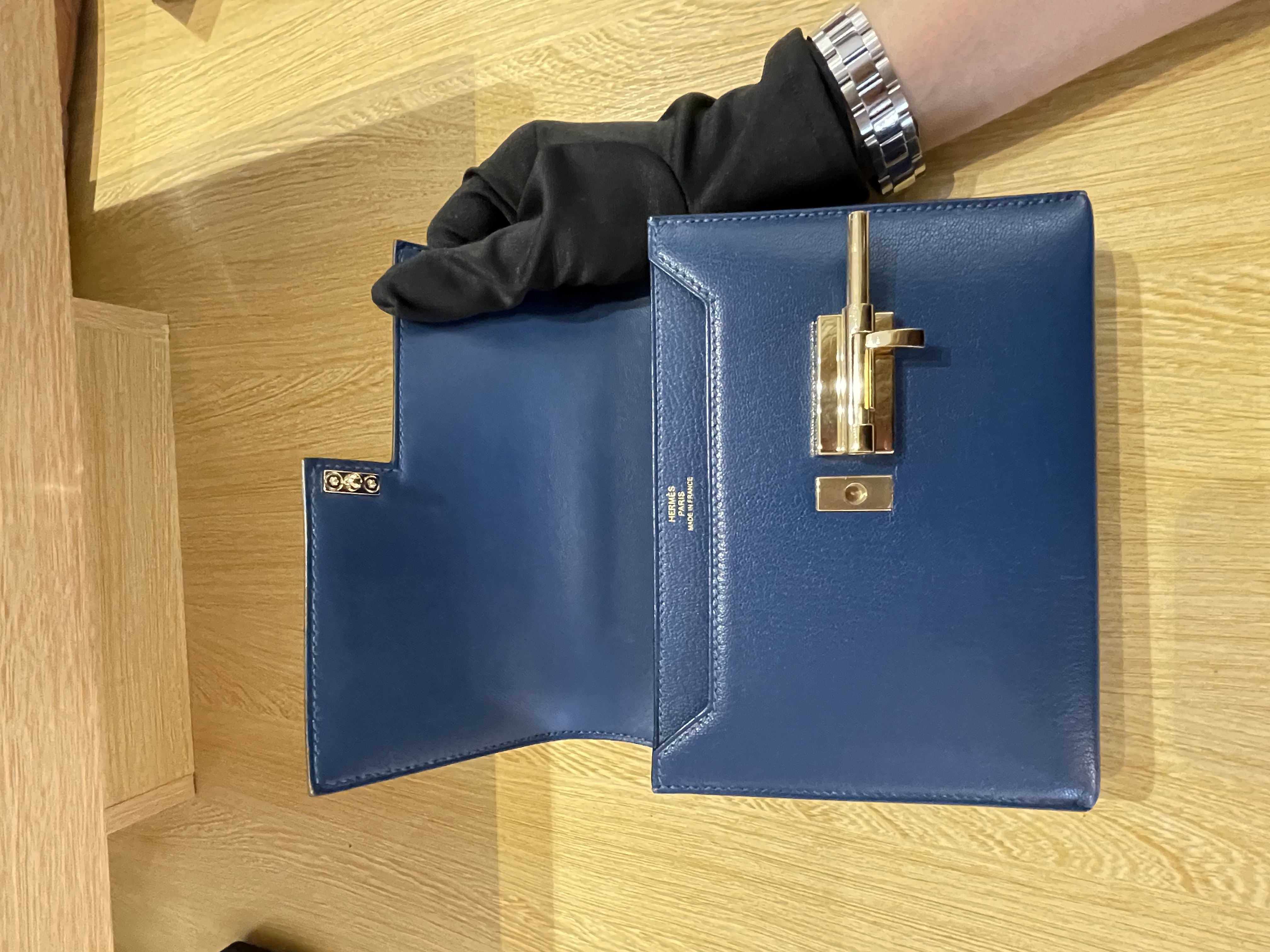 直播貨品 |  [1個-$100 2個-$300］Stamp D JJ06