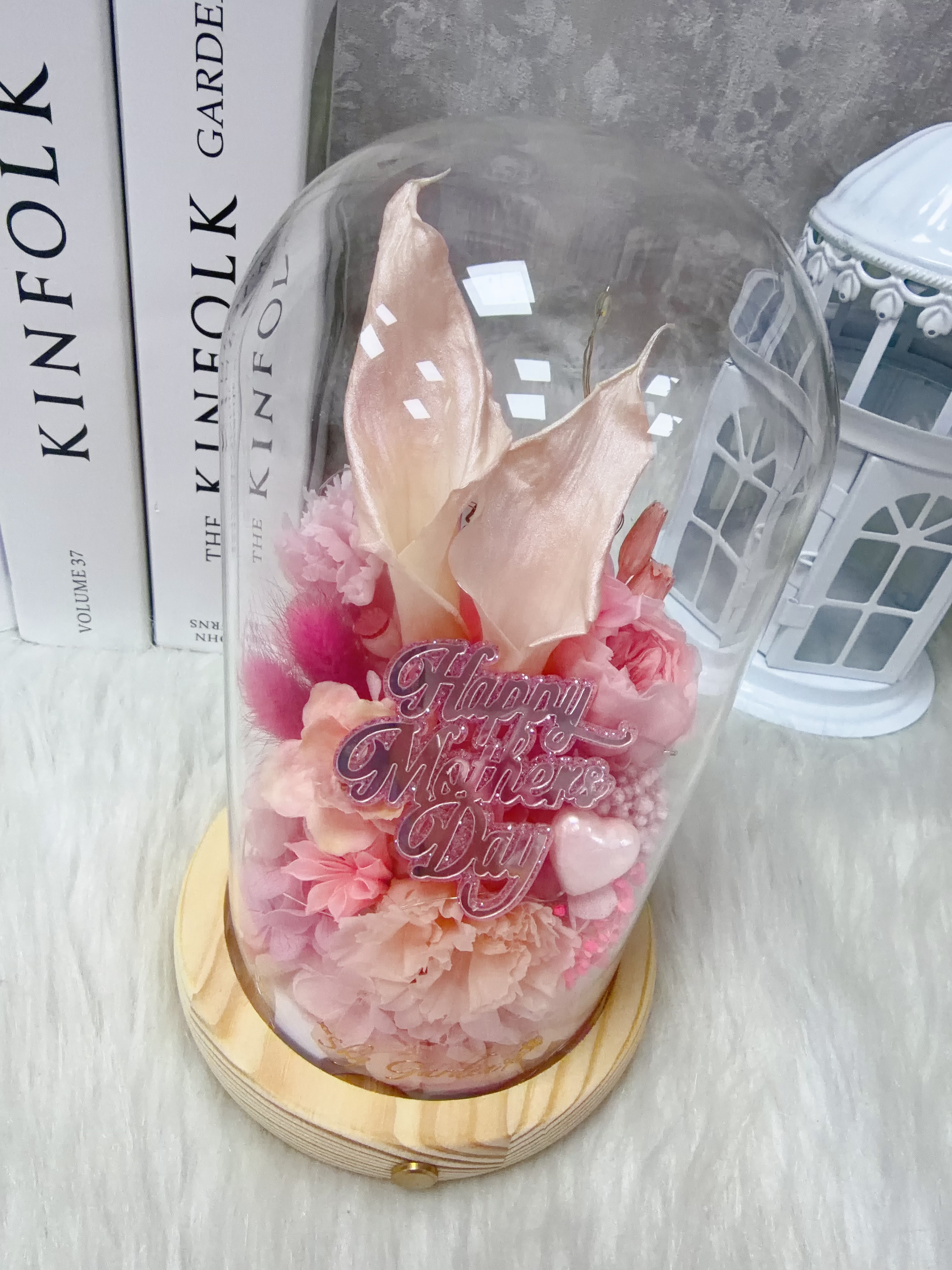 馬蹄蘭康乃馨永生花玻璃罩
