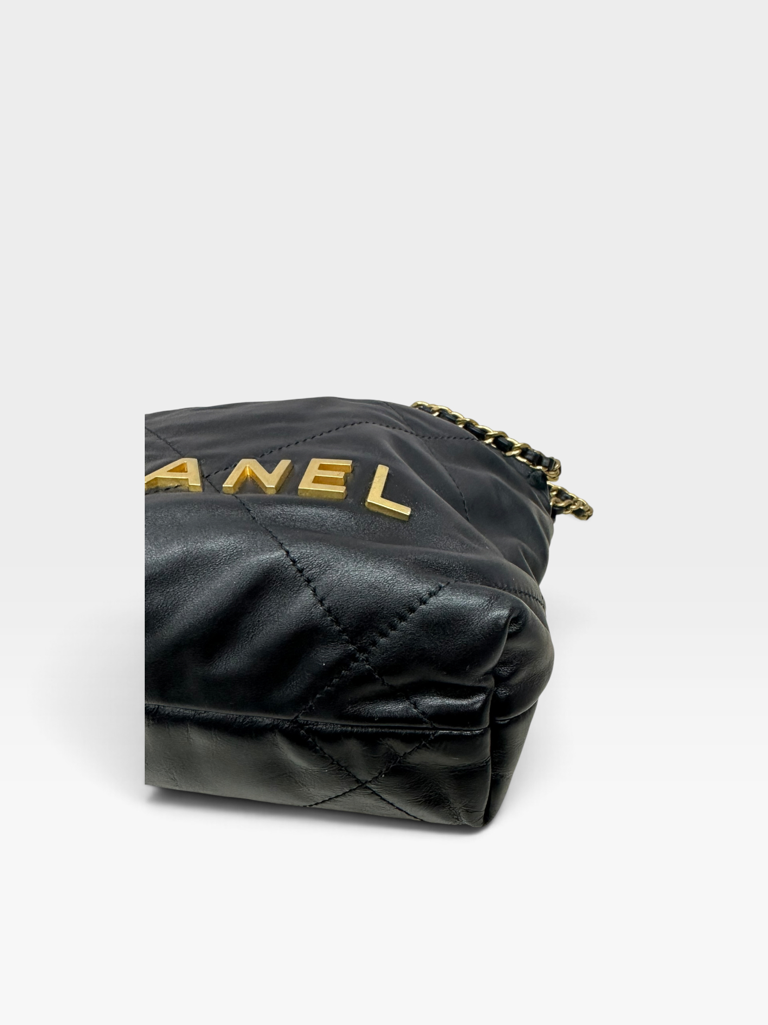 Pre-Owned CHANEL Mini 22 Bag / Product Code: 092501