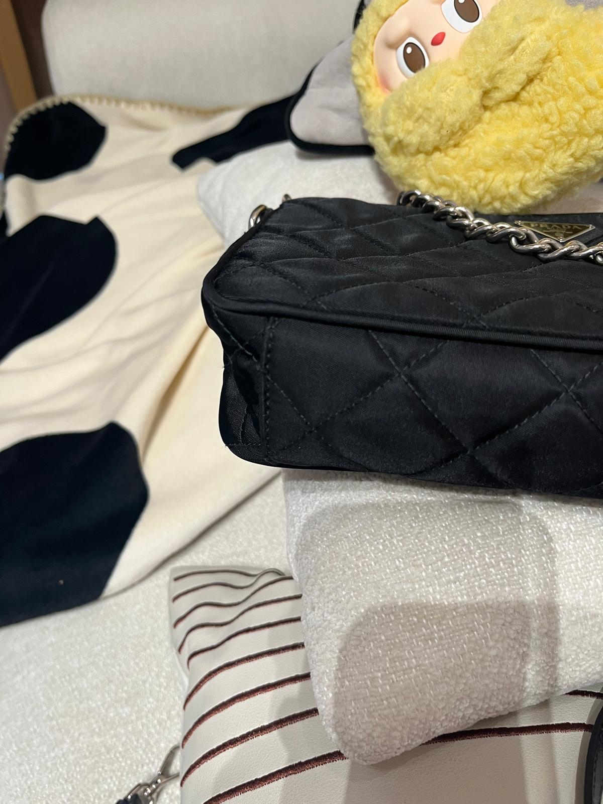 PRADA IBH026 Bandoliera Tessuto Impuntu re-nylon bag 100%Authentic, 98%New ✅Dust bag