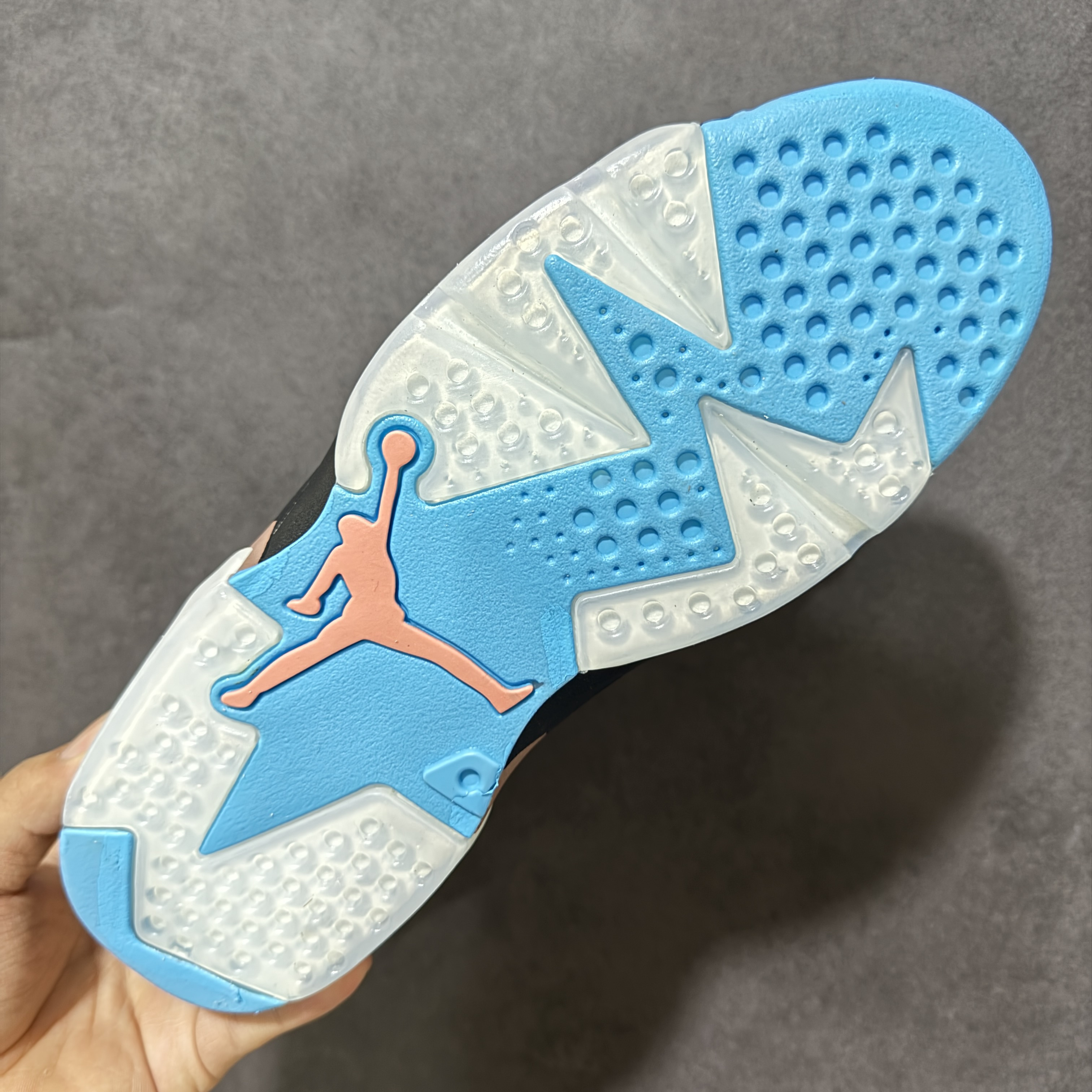 Ma Maniére x Nike Air Jordan 6 