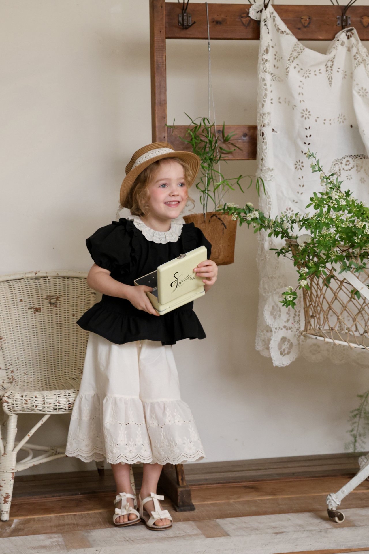 Flo | Lace pants (Ivory 100(85-95)
