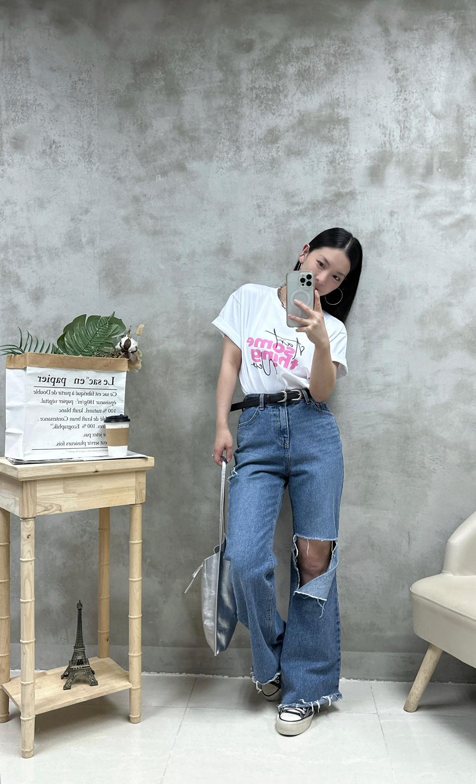P12 彩色英文字Print Tee