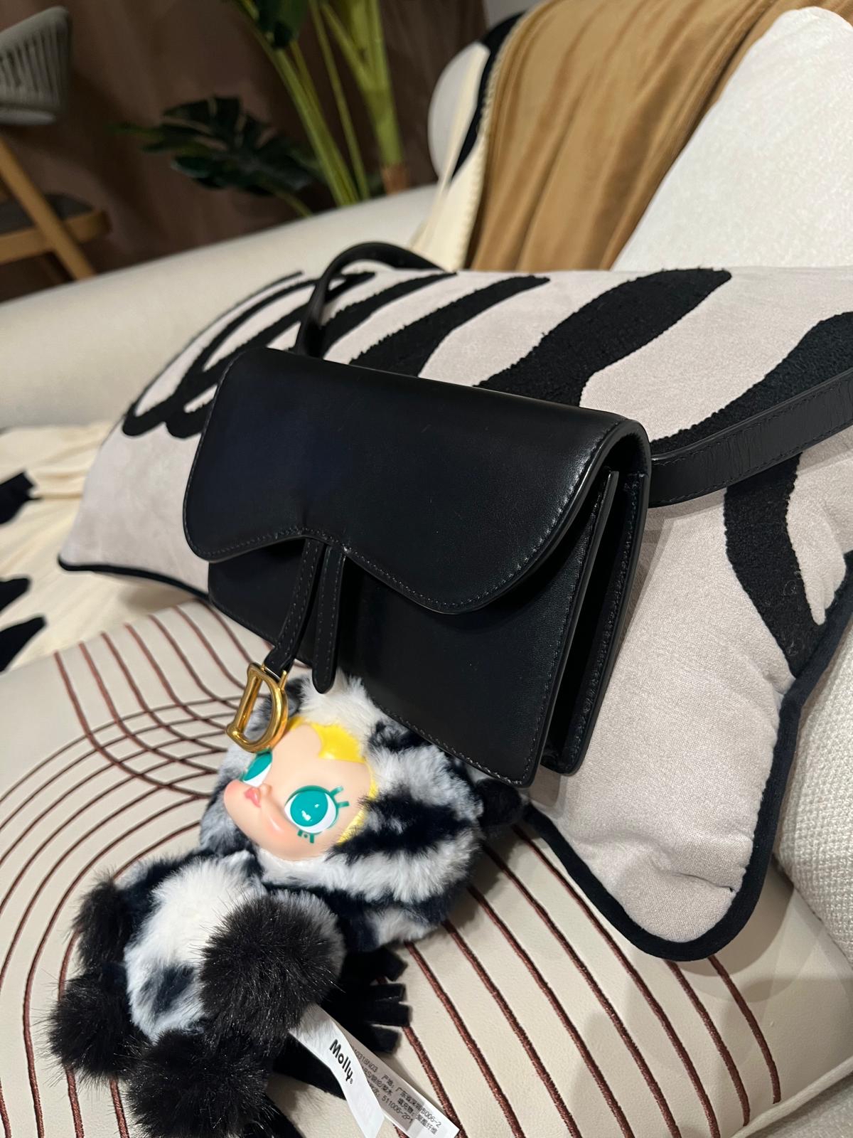 Dior Belt Bag 黑色金扣 100%Authentic, 93%New 