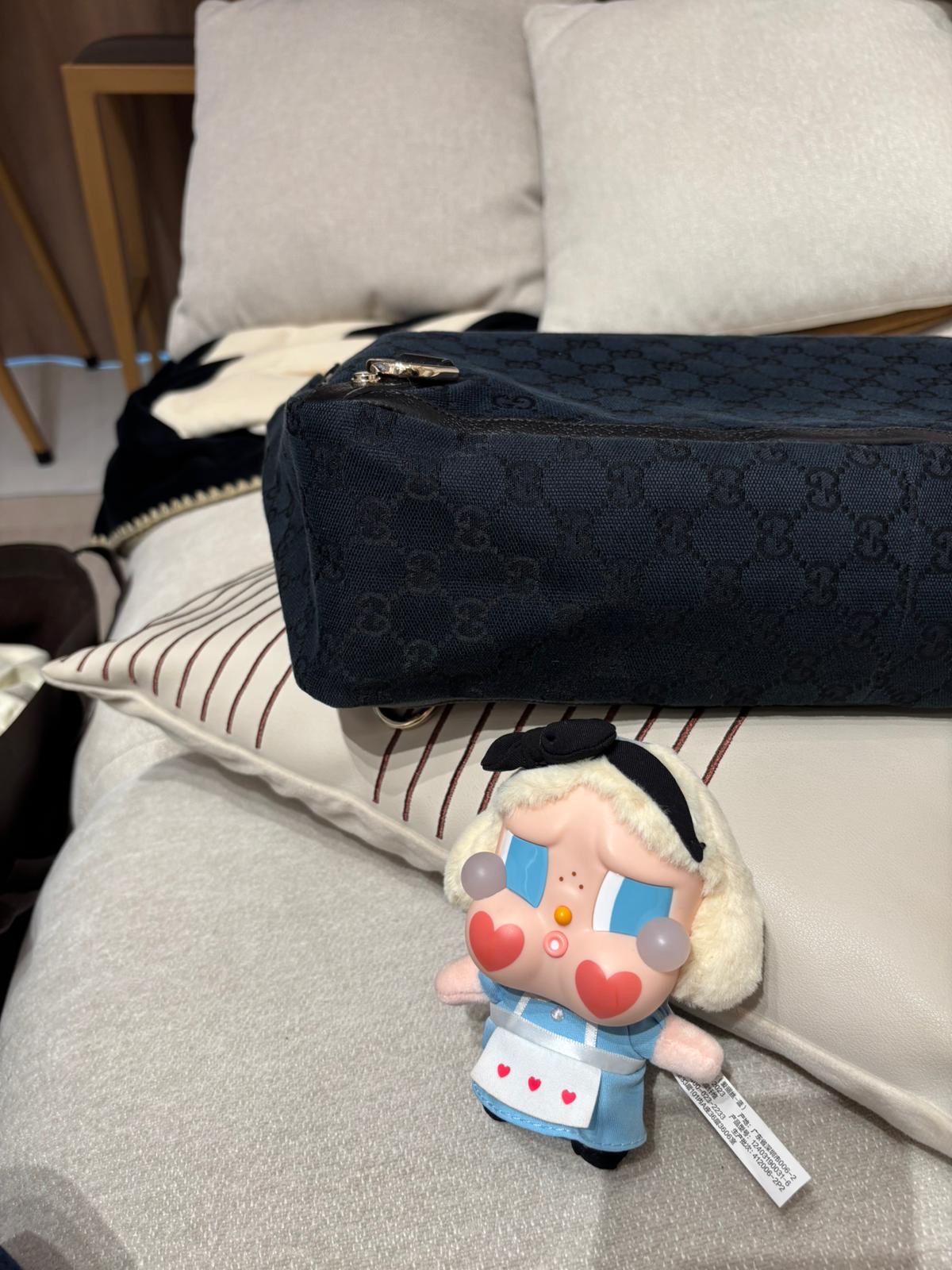 Gucci GG shoulder bag  100%Authentic,95%new✅dust bag