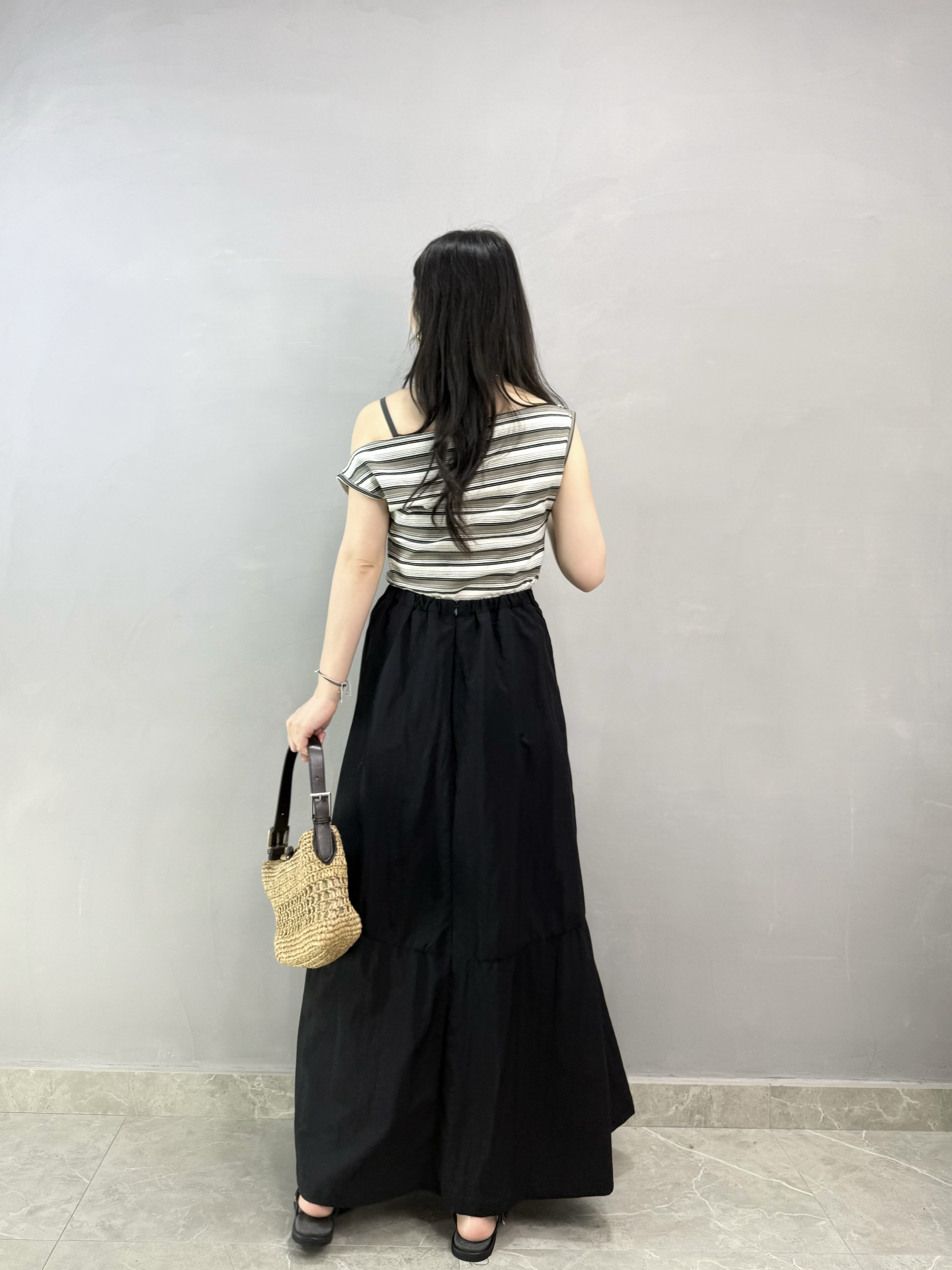 N80 斜領橫間Top跟帶