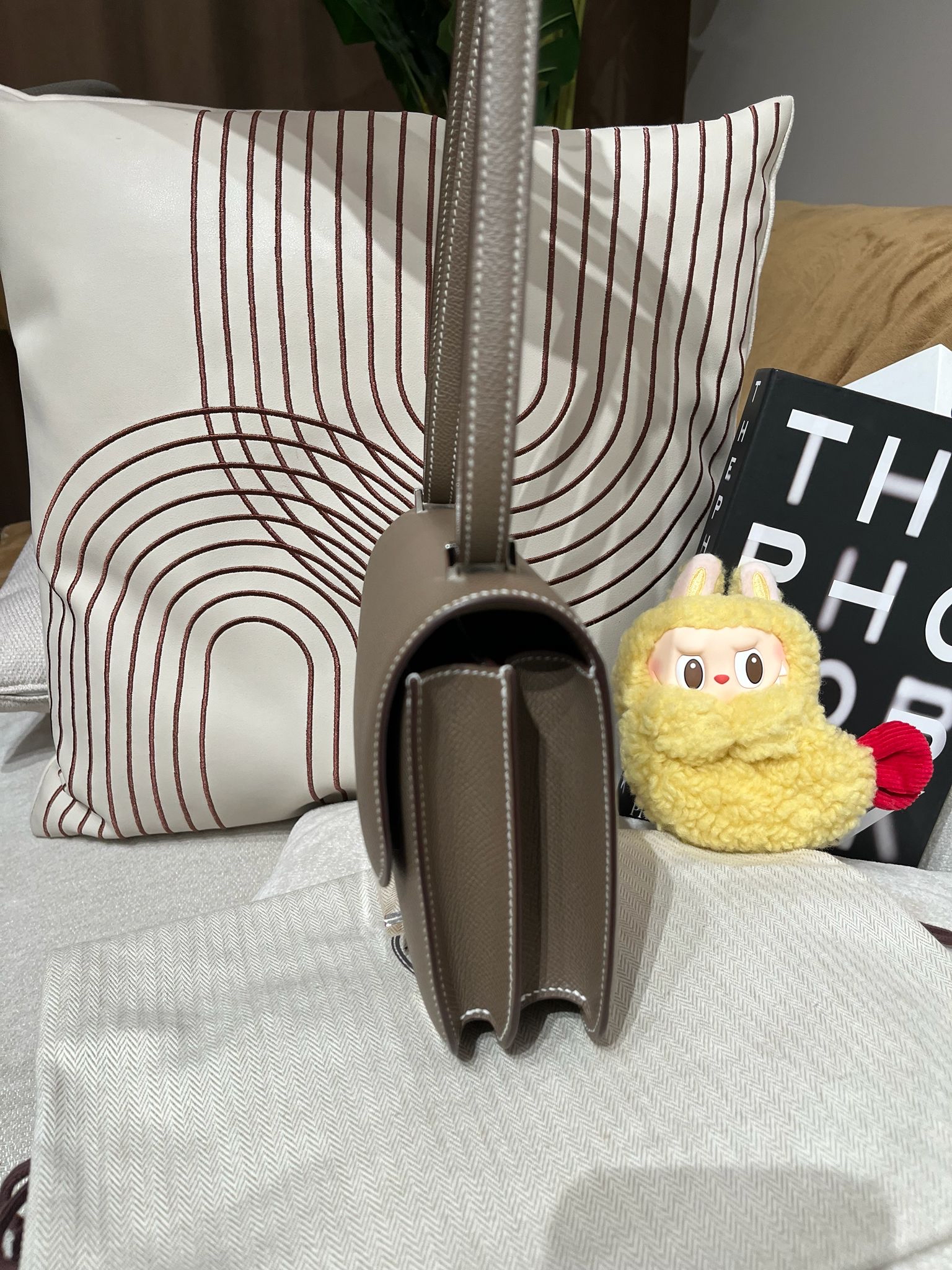 Hermes Constance 19 Mini Stamp Y 100%Authentic, 98%New ✅Dust bag ✅Box