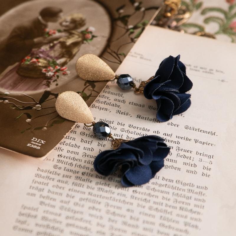 Modern Handmade in Italy Timeless Floral Blossom Fabric Flower Long Stud Earrings - Midnight Blue