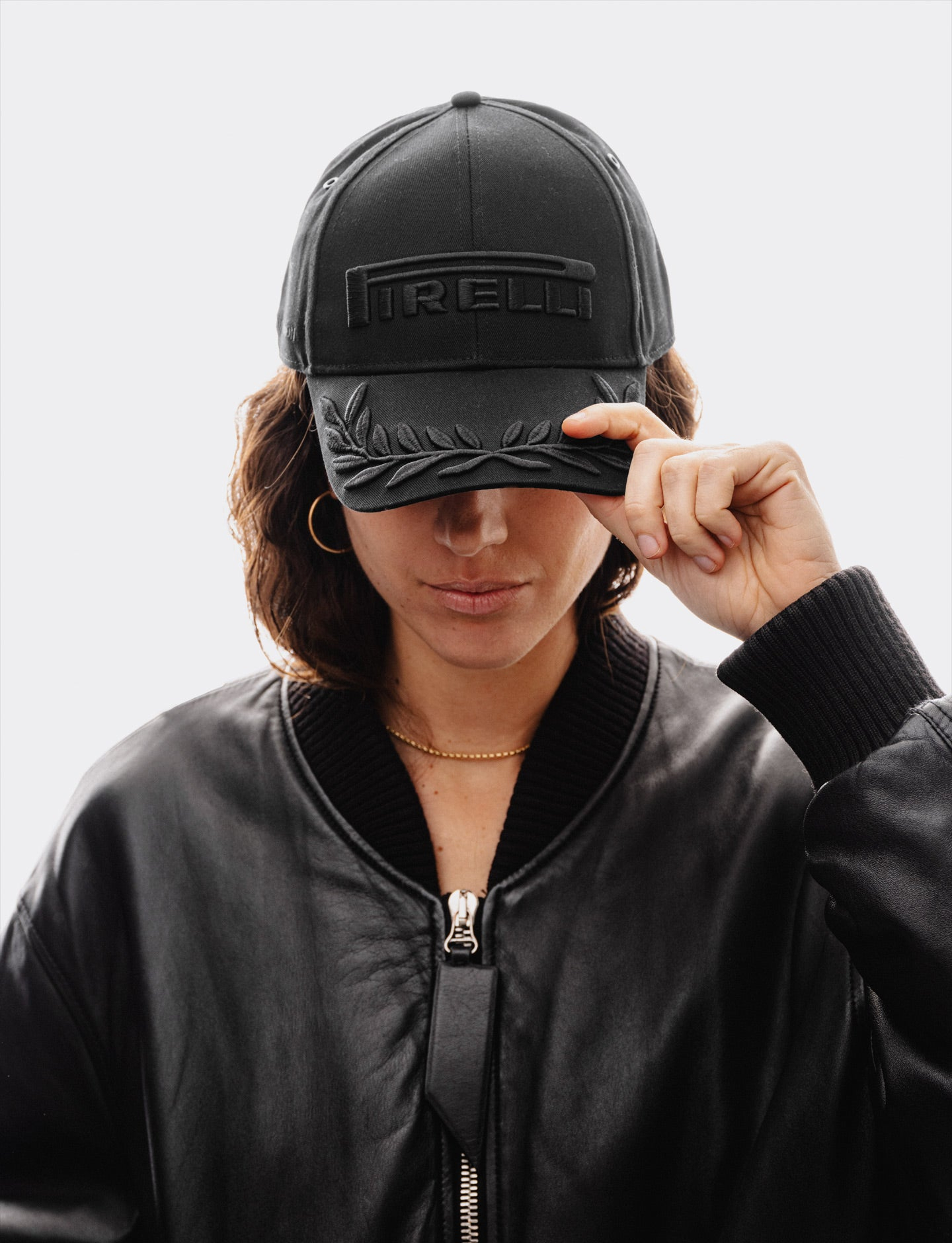 F1 Pirelli倍耐力全黑 "Lights Out" 特別版冠軍帽 PIRPC-0135