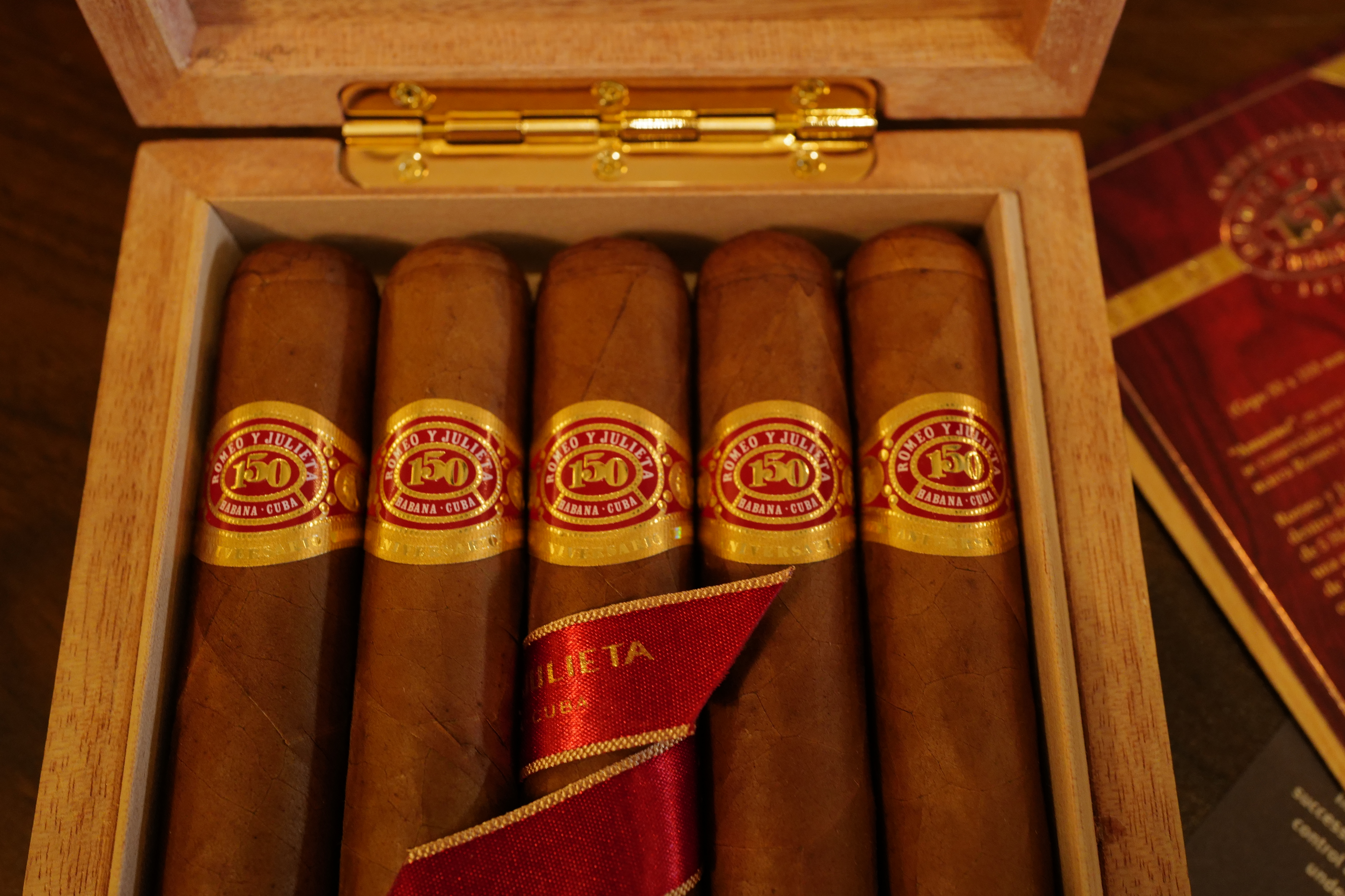 Romeo y Julieta Amantes (戀人)