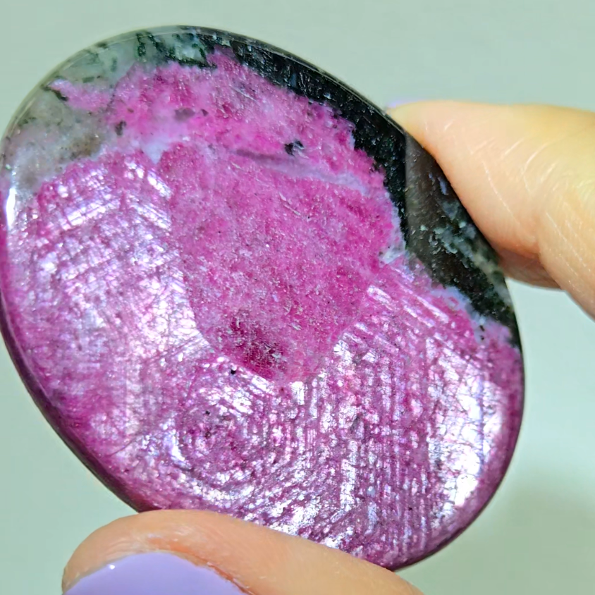 Ruby in zoisite cabochon with hexagonal prism and UV - RBY122