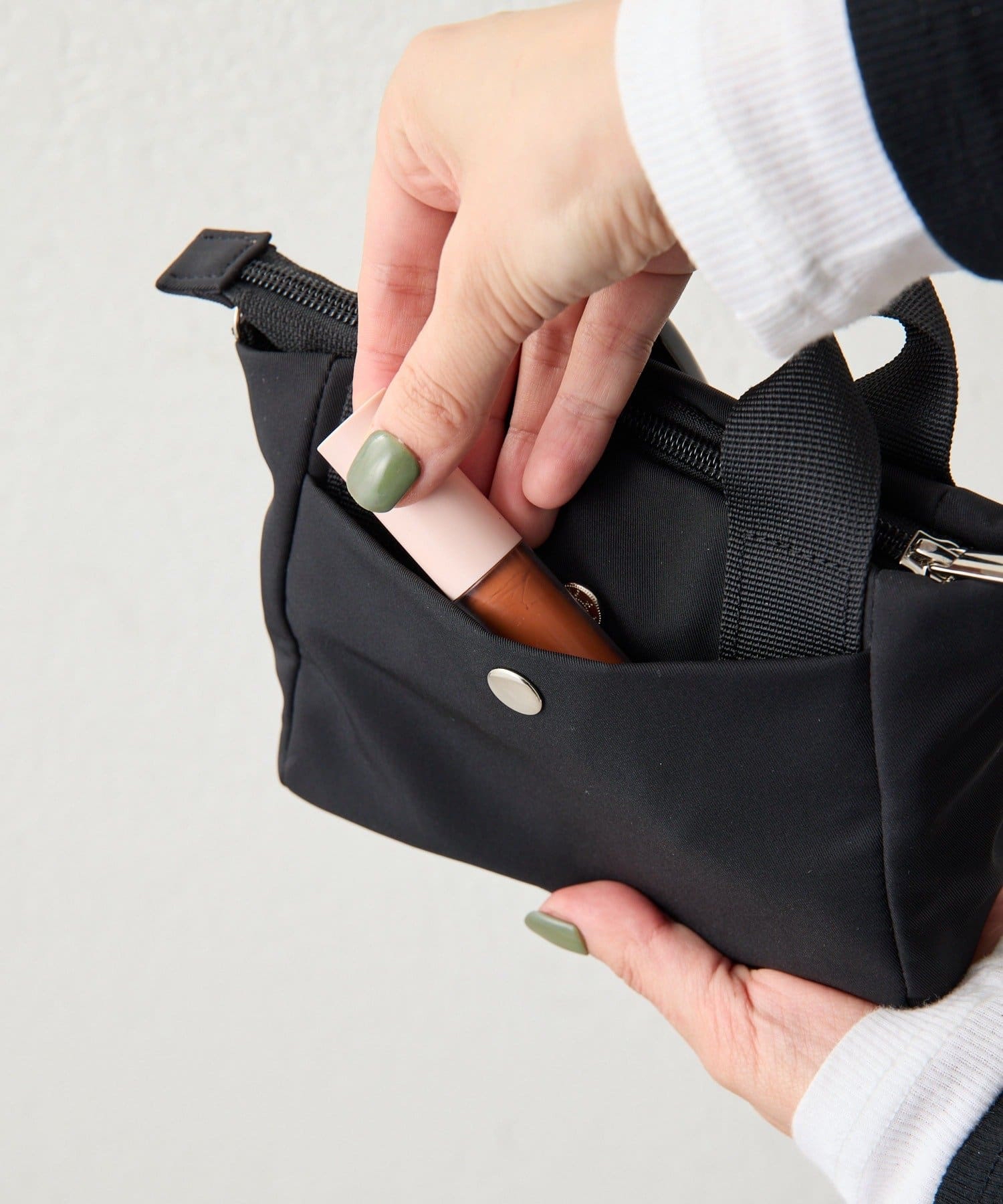 🎀【預訂】Kitty x ear Regin Ribbon bag Mini