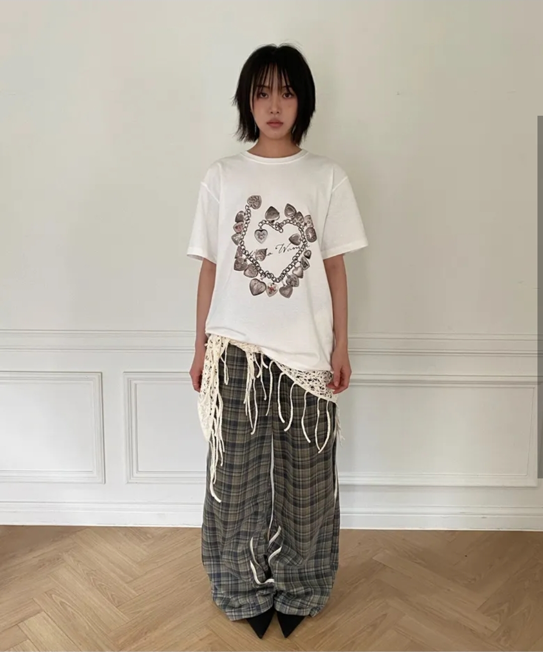 Millo Woman Vintage Pendant Tee