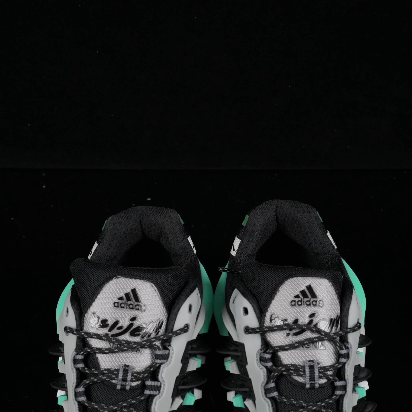 Pharrell Williams x Adidas Adistar Jellyfish JP9276