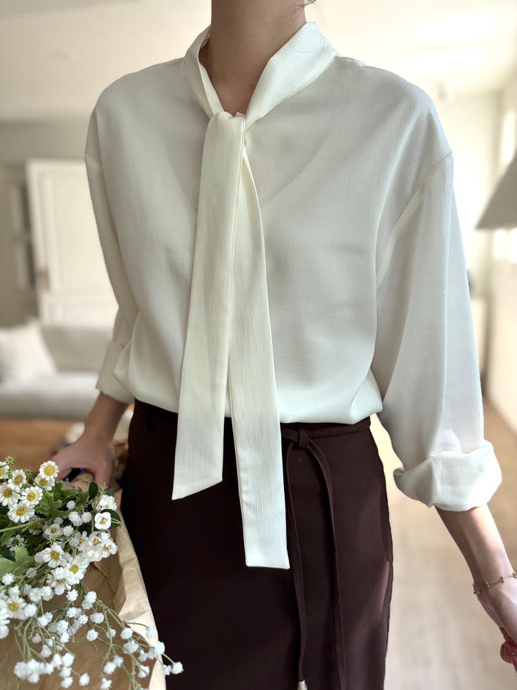 Two-way Tie Detail Blouse (Ivory)