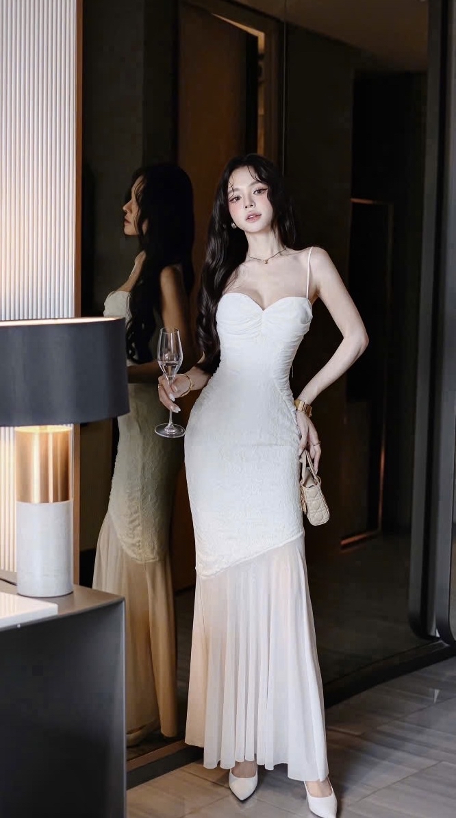 優雅白色長洋裝   * 無袖心型領口蕾絲雪紡晚禮服 