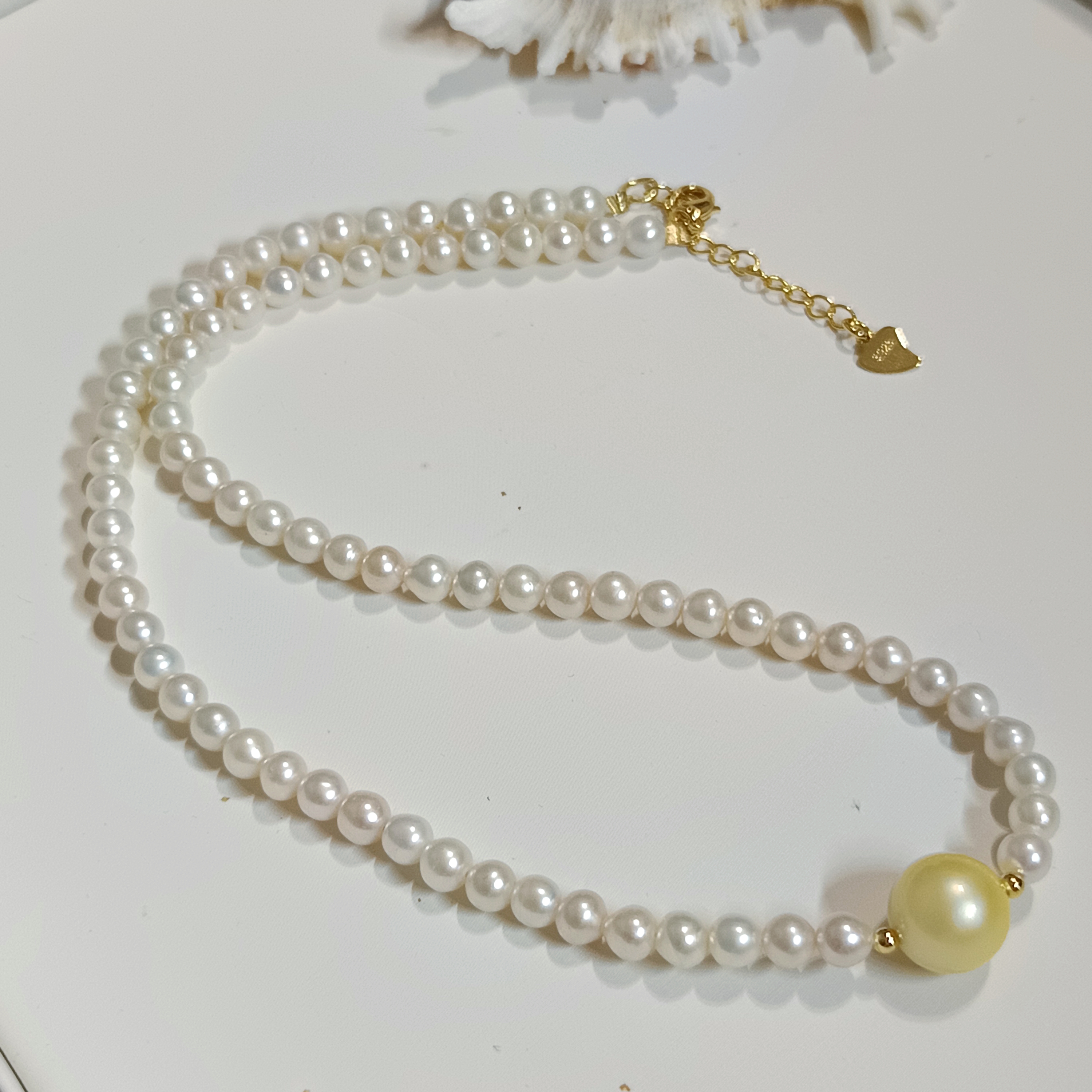 近正圓強光淡水AK 珍珠+南洋金海水珍珠注金尾鍊扣項鍊