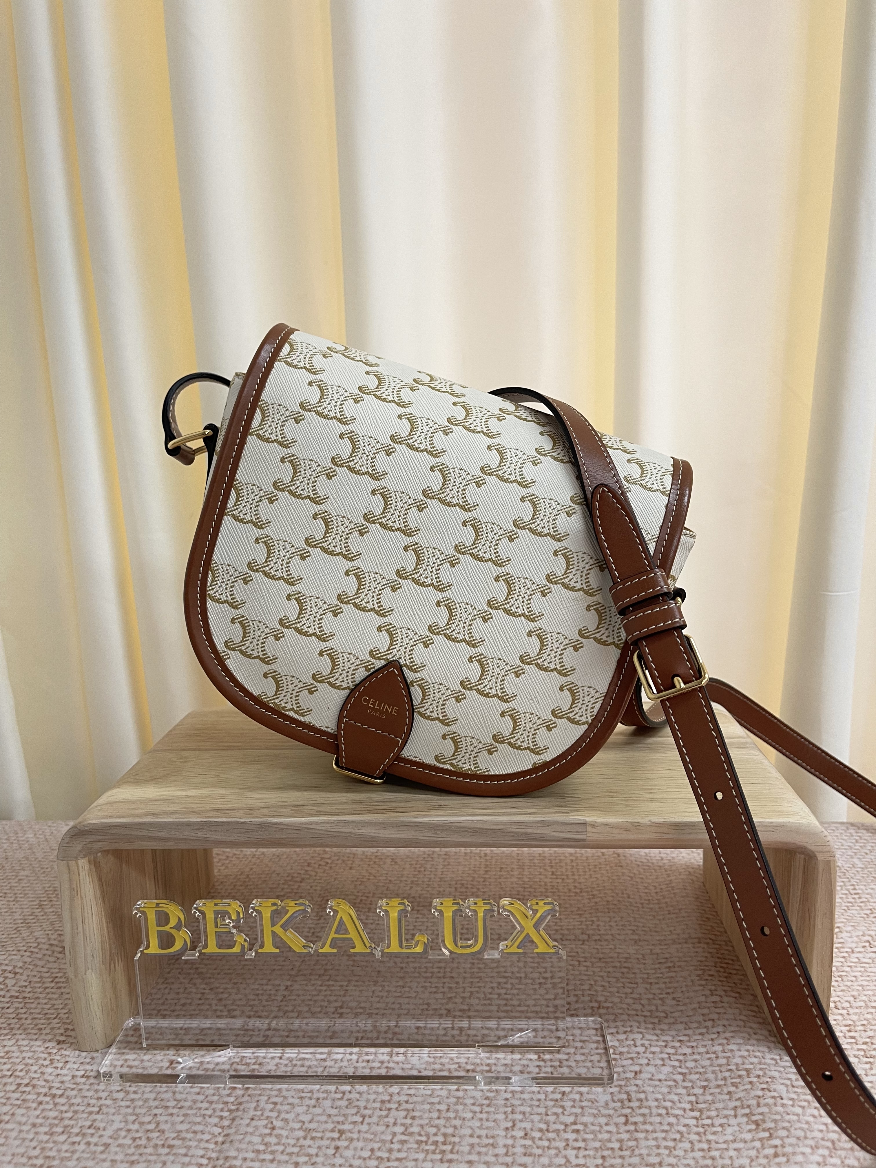 Pre-owned Celine Folco shoulder bag/ Product Code: 26020302