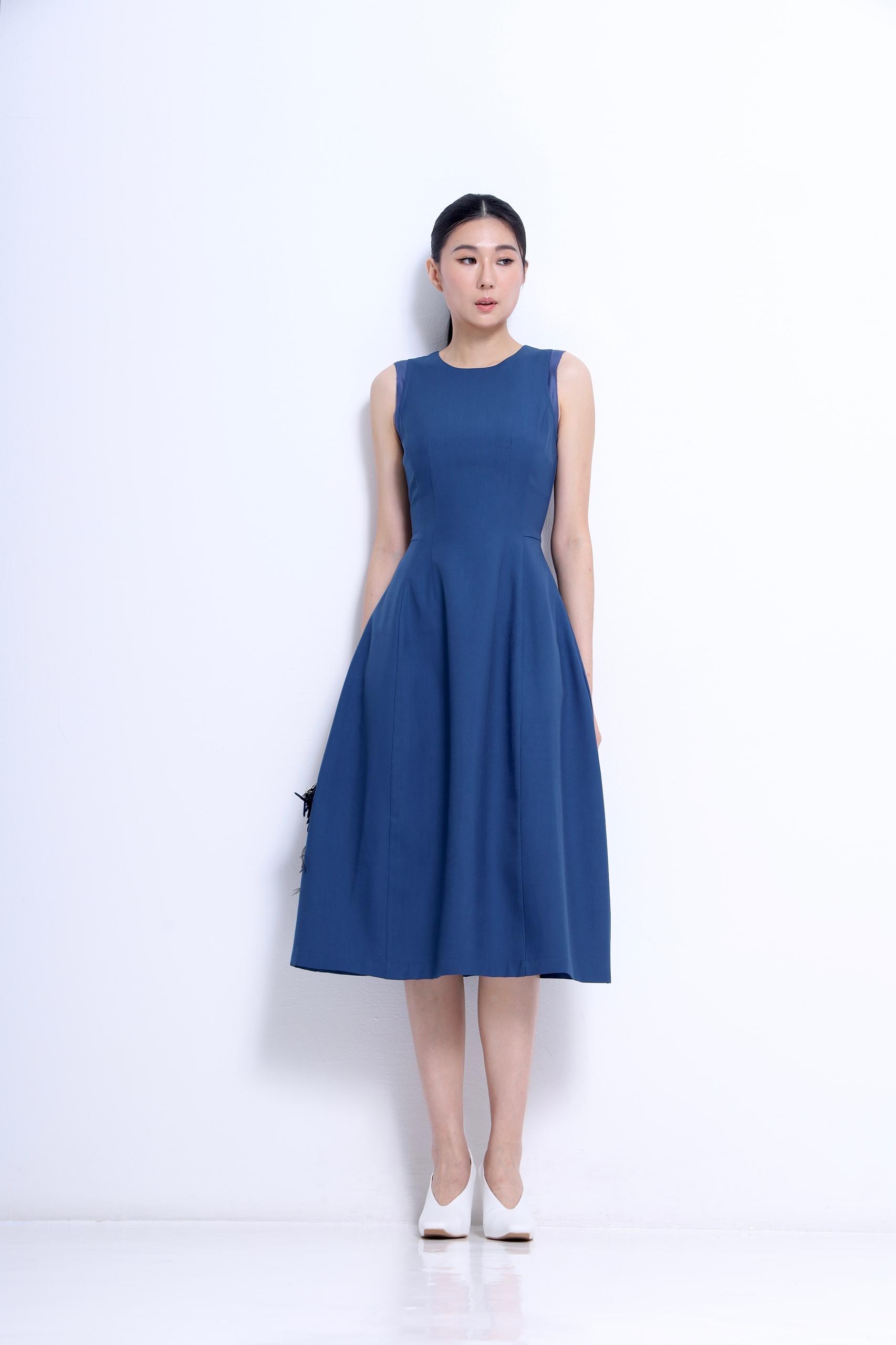 CD2159 Classic Fit & Flare Midi Dress