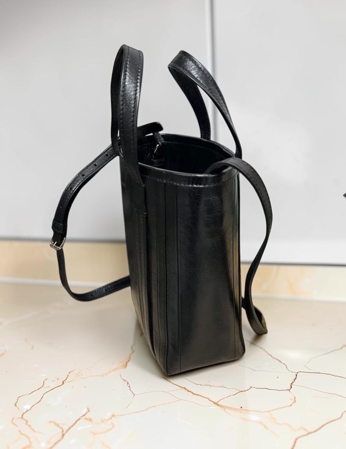 Balenciaga Shoulder Tote Bag Black 100%Authentic, 98%New ✅Dust bag