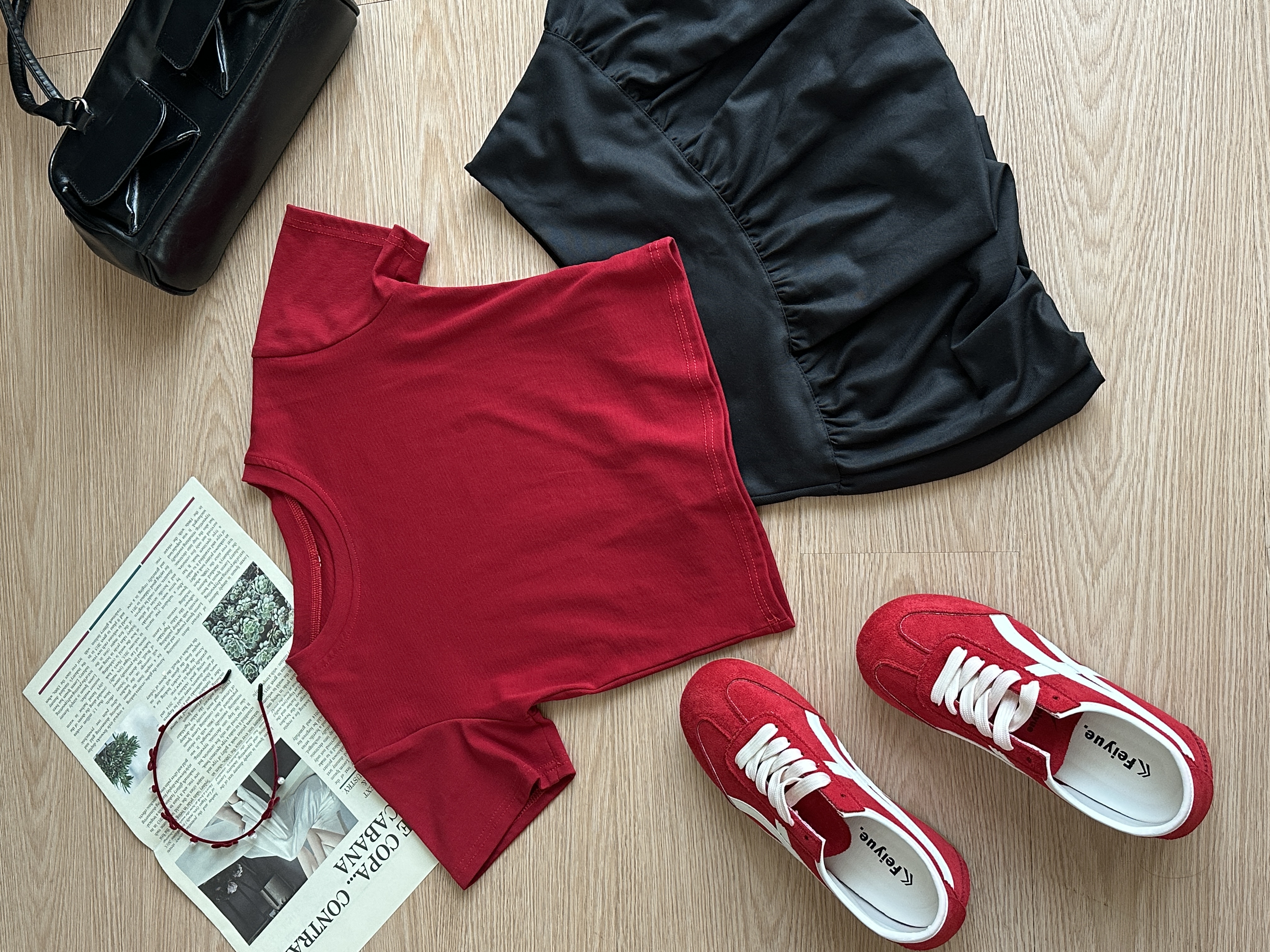Kara Basic Tee | Red