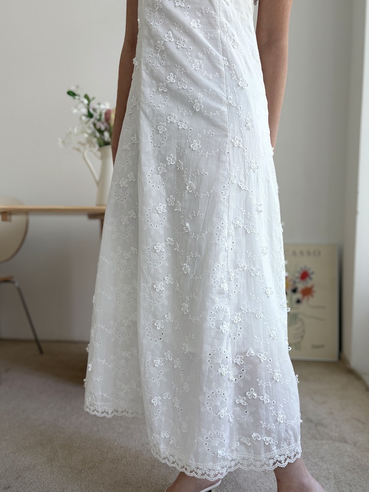 Aurelie Embroidered Dress (White)