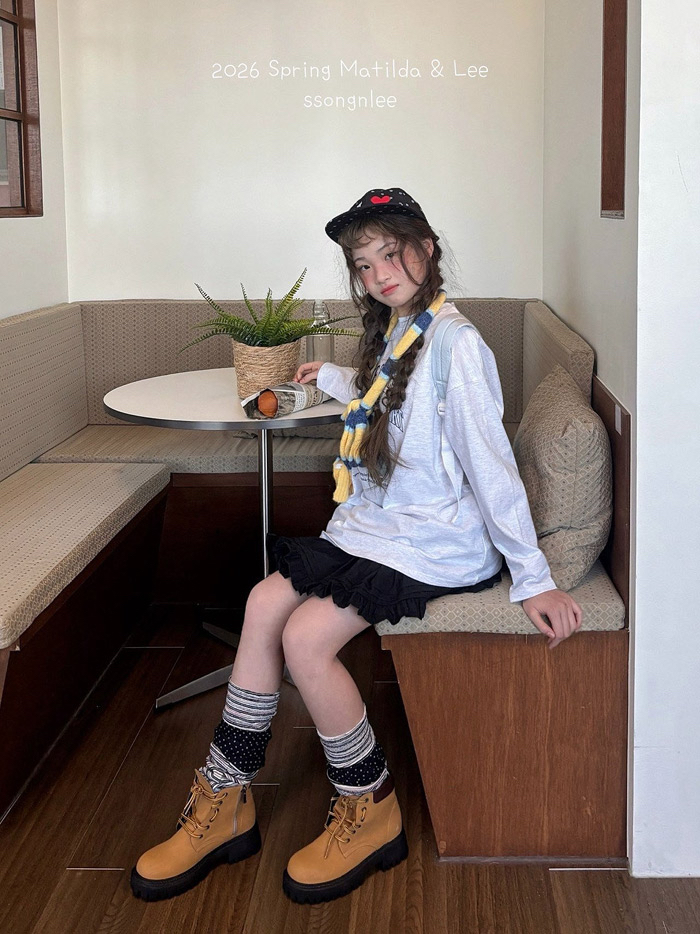 🇰🇷Matilda&Lee tee