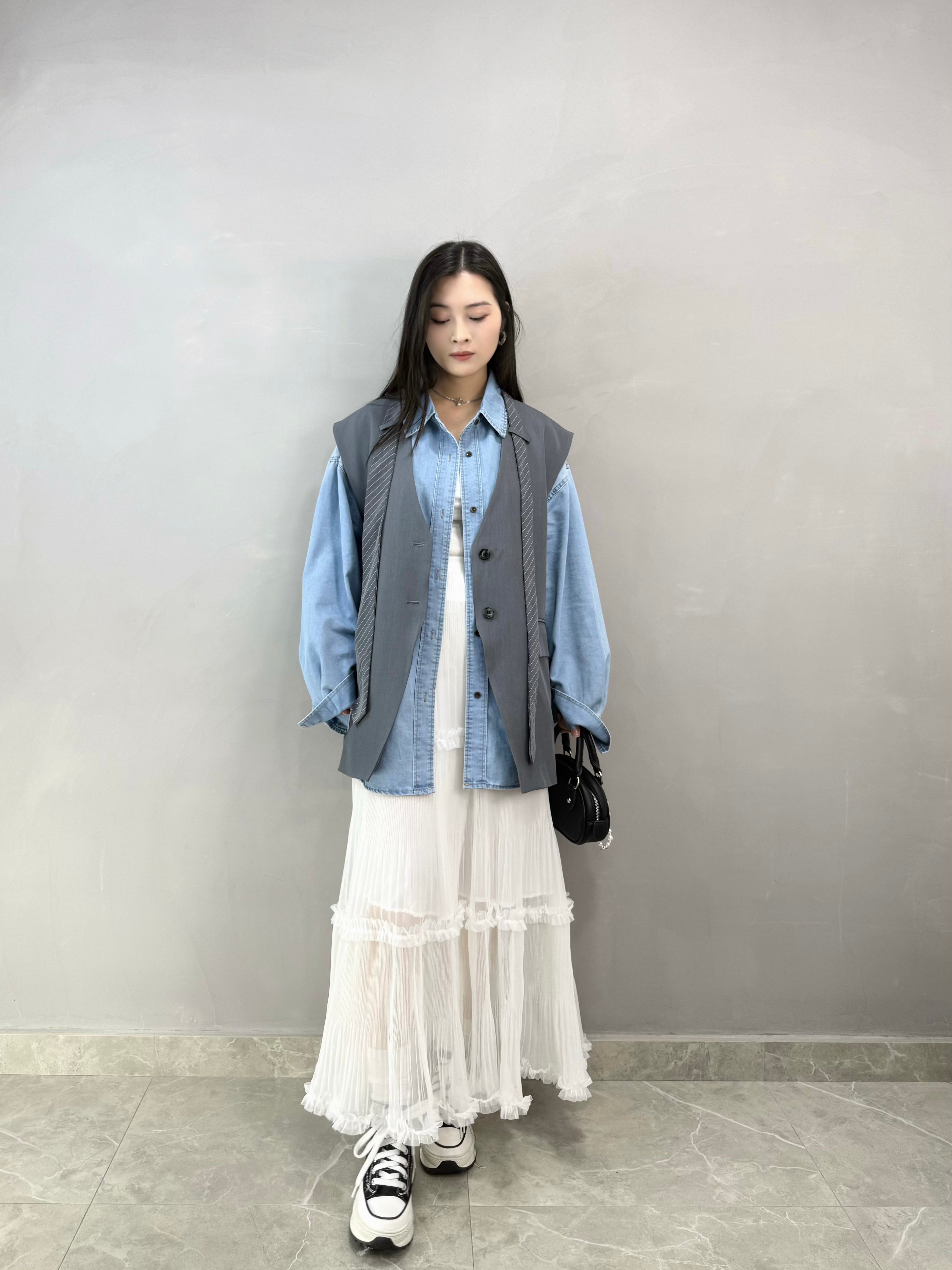 I68 Ruffle邊暗紋裙