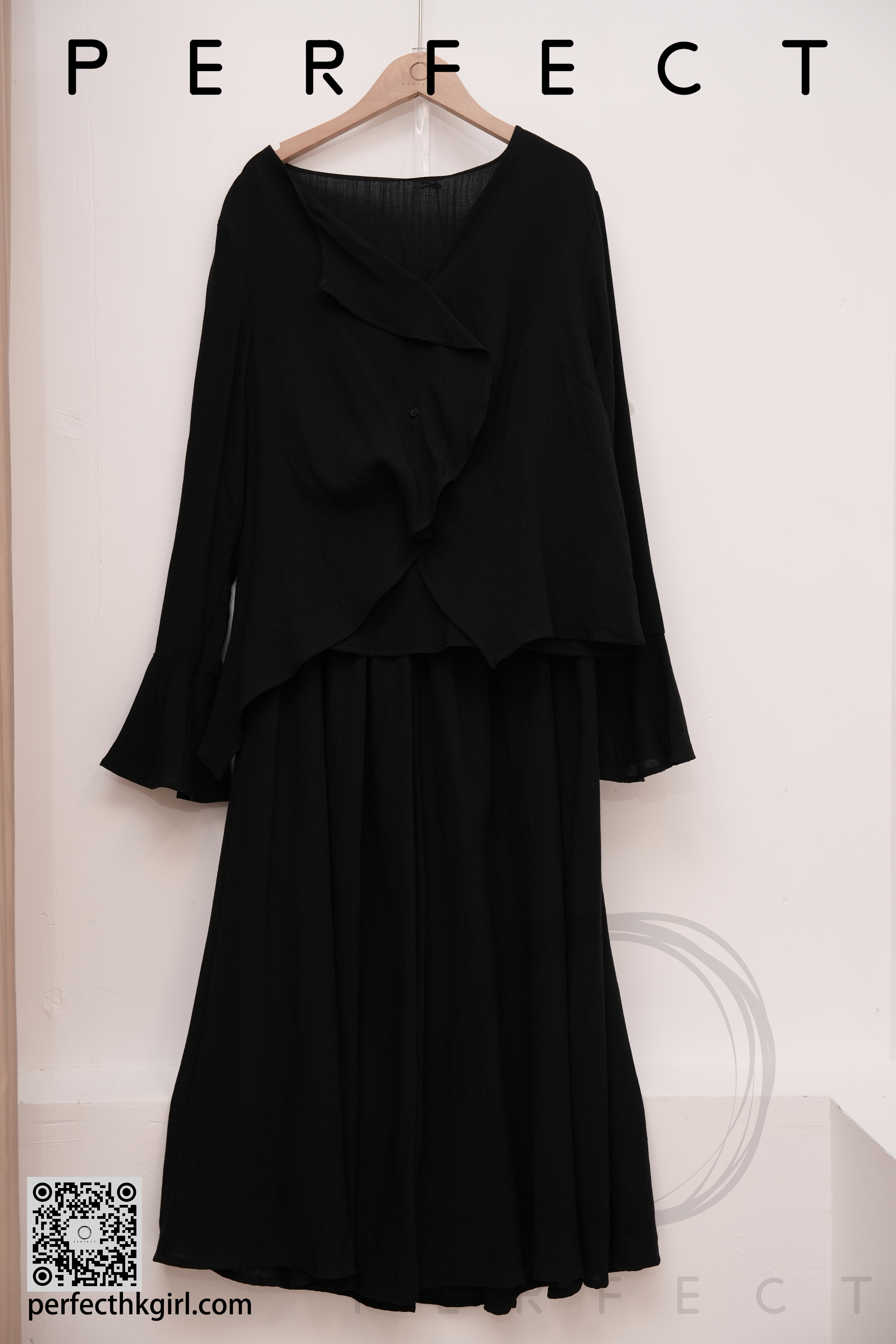 W0036_優雅V領RUFFLE上衣配套A字裙套裝（顯瘦黑色）