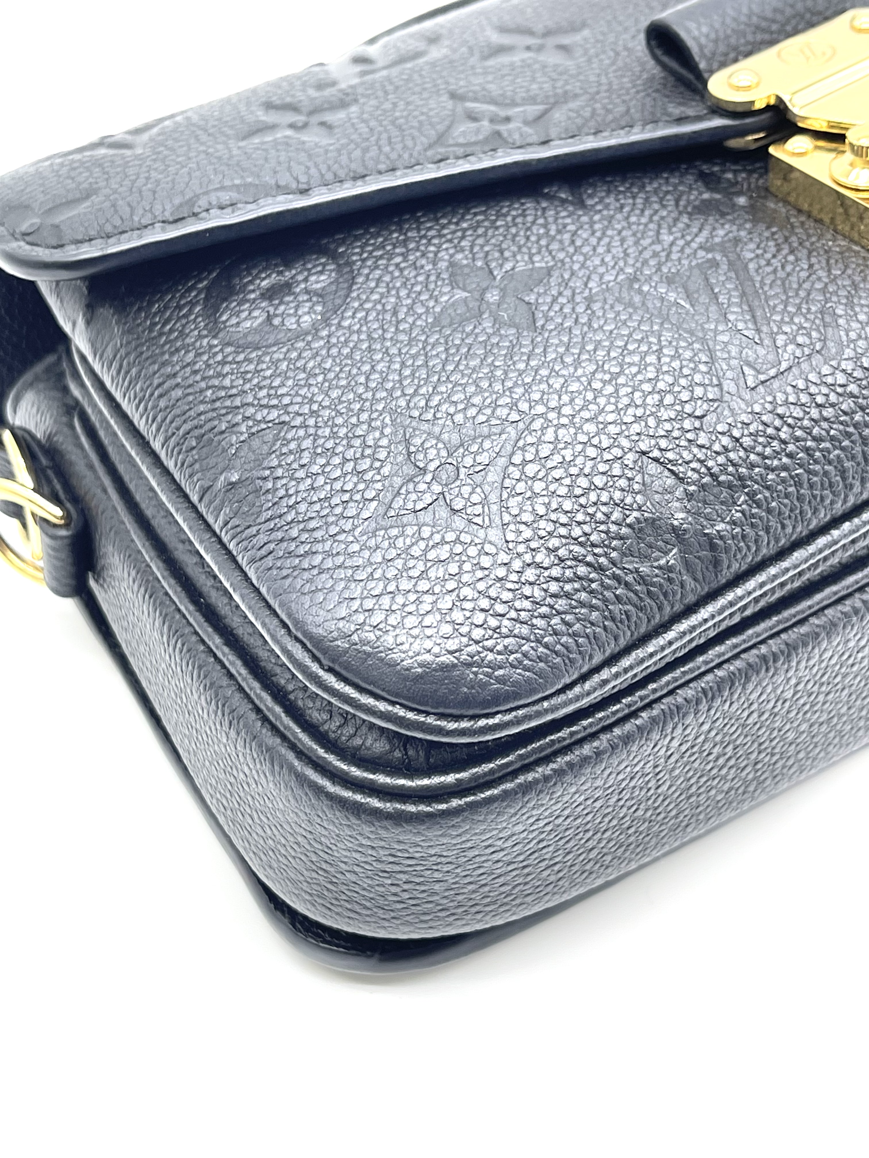 Pre-owned LV Pochette Métis MM / Product Code: 26032807