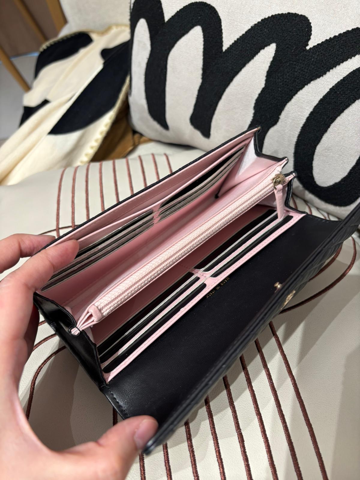 Chanel Long Flap Wallet 100%Authentic, 99%New ✅13Card ✅Box