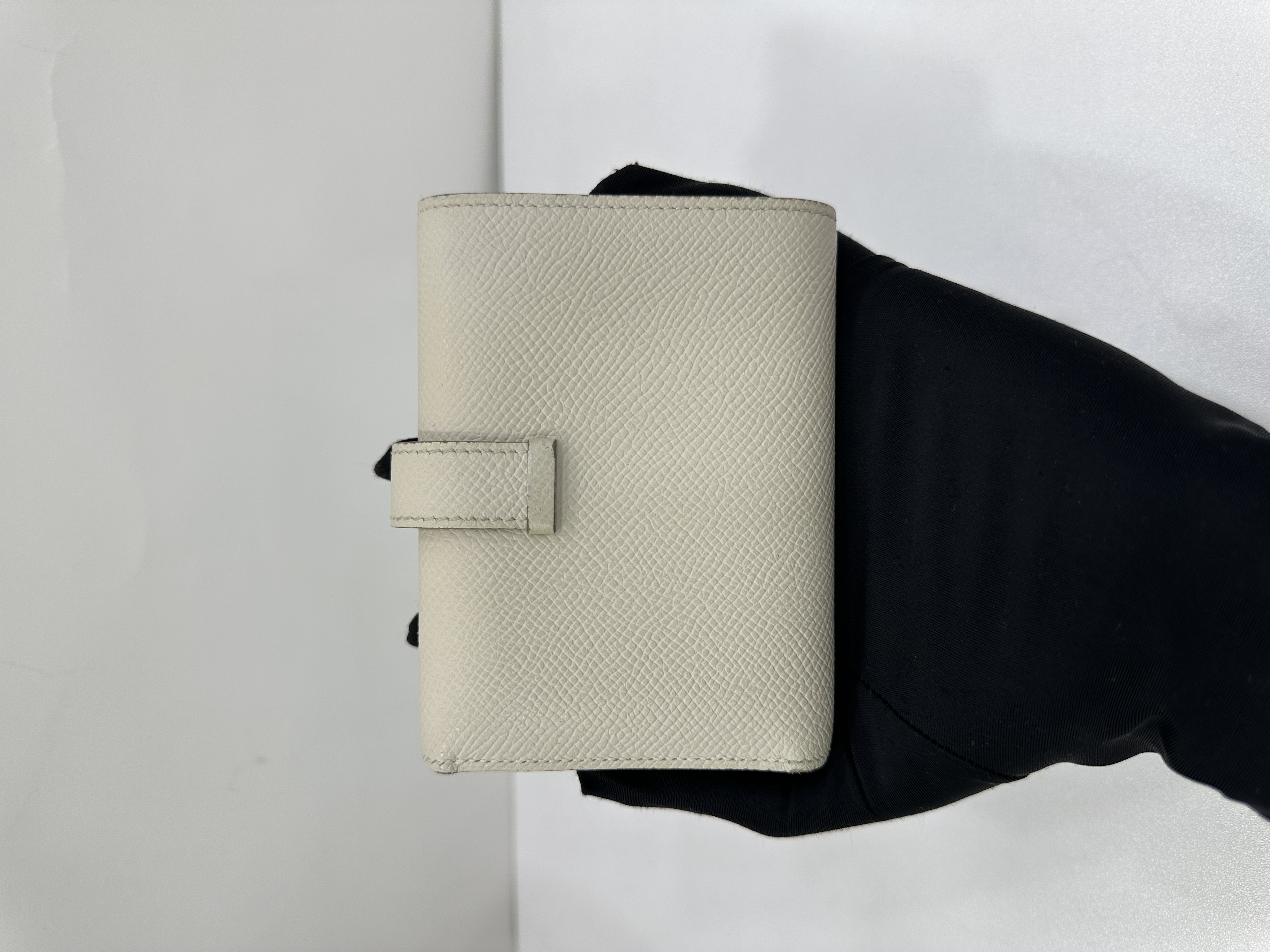 直播貨品 |  [1個-$100 2個-$300]stamp b / GG03