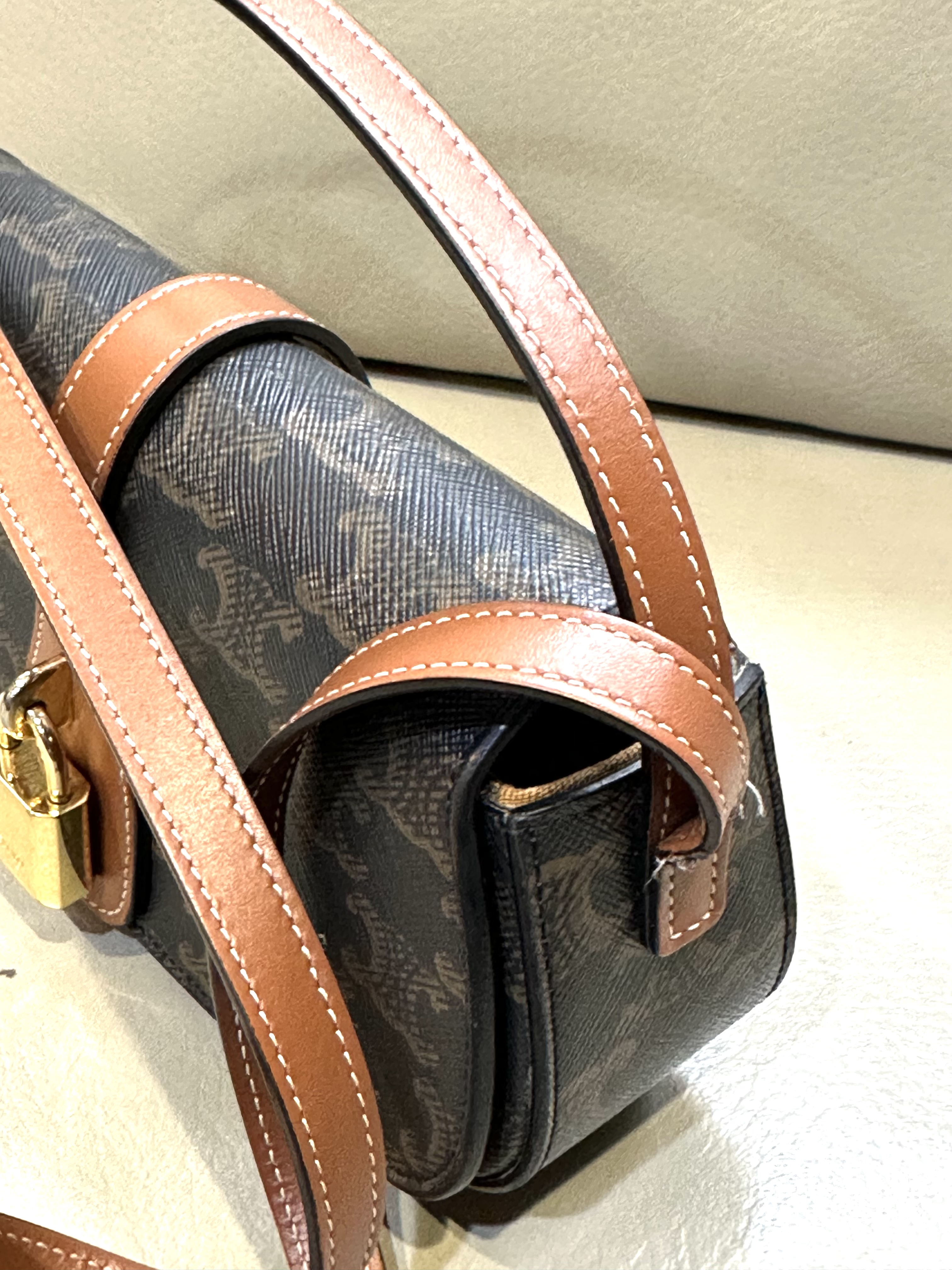 Pre-owned Celine Triomphe Canvas Clutch on Strap Tabou / Product Code: 26040503