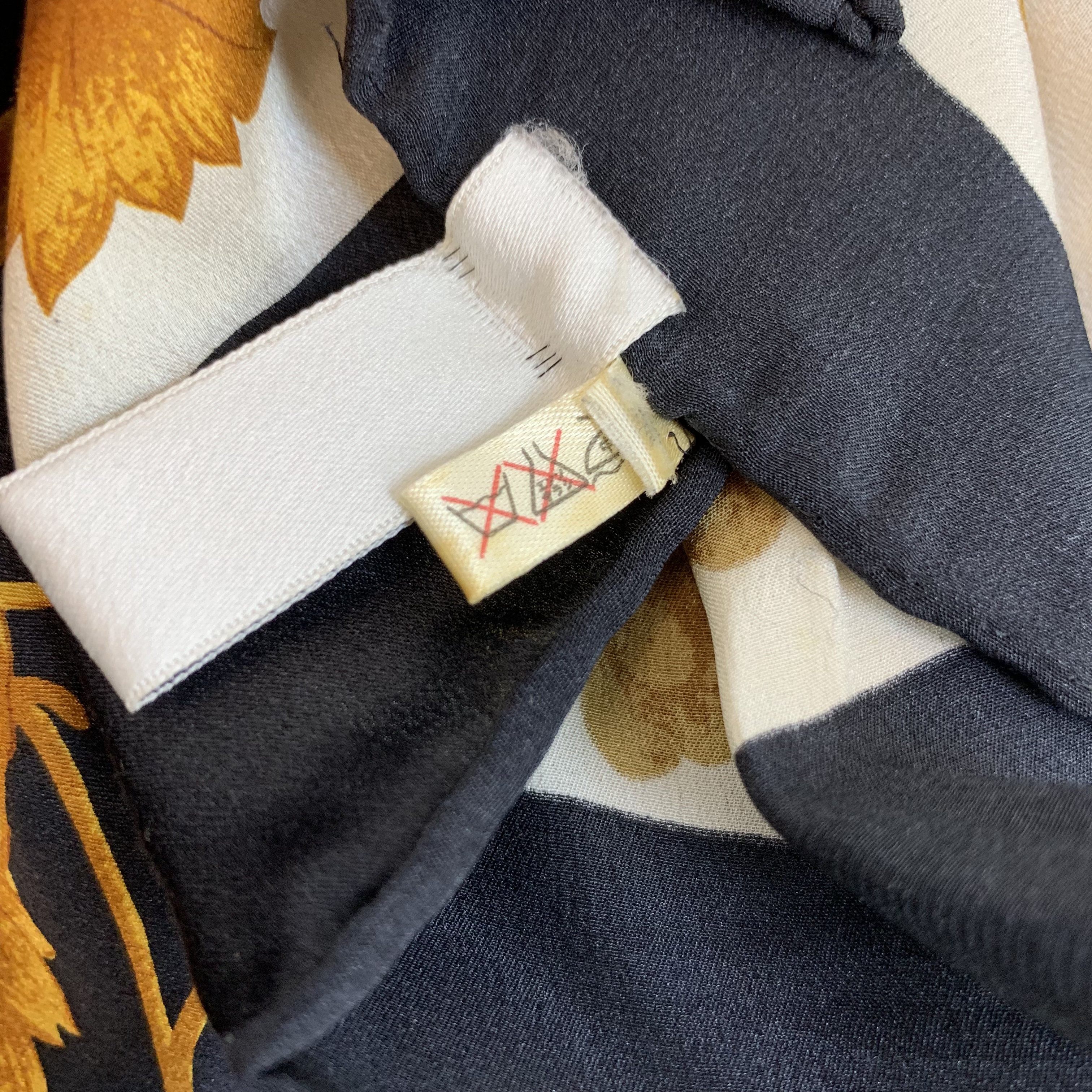 Vintagr Dior金色華麗花圈絲巾