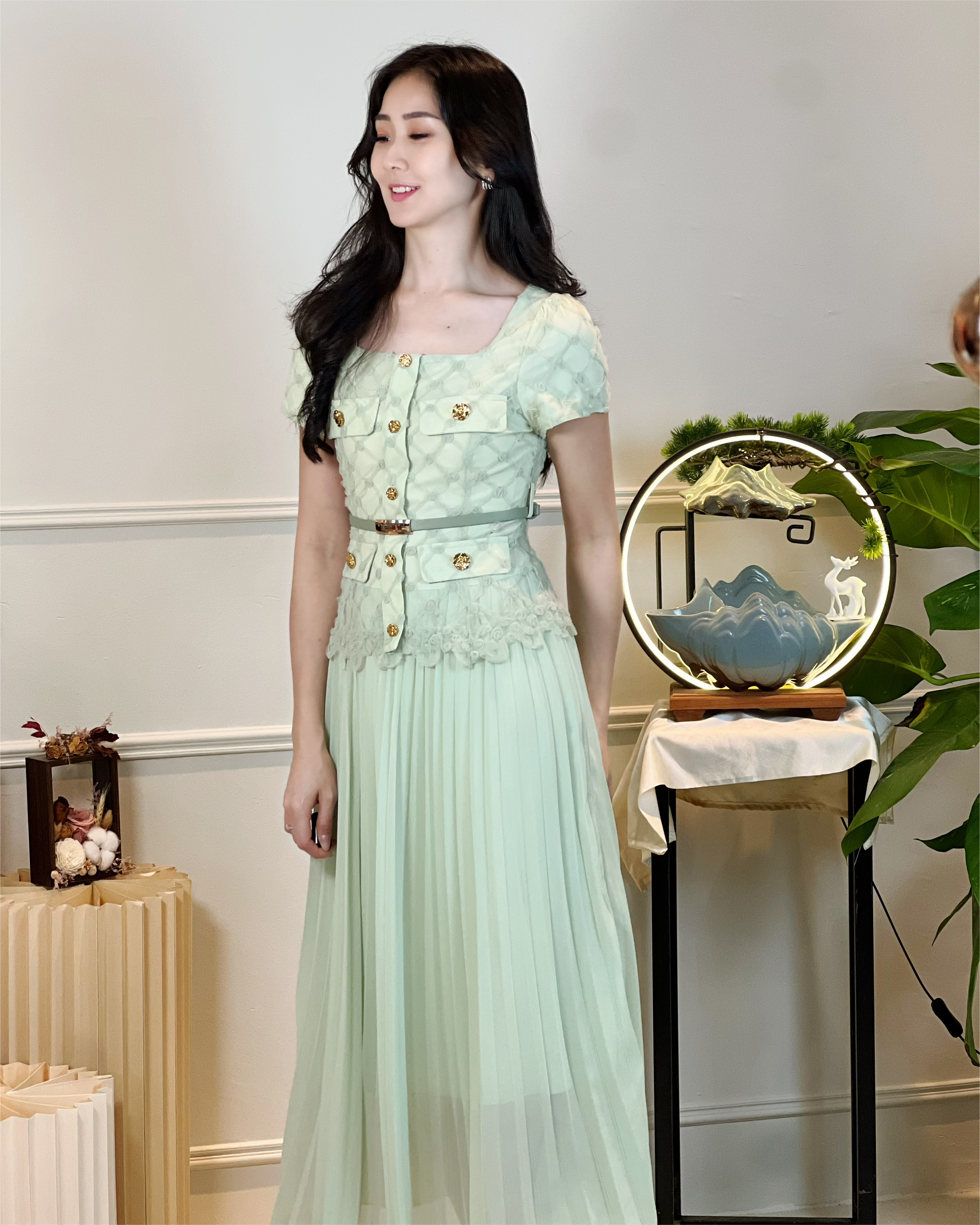 5097 Hedda Lush Meadow Midi Dress