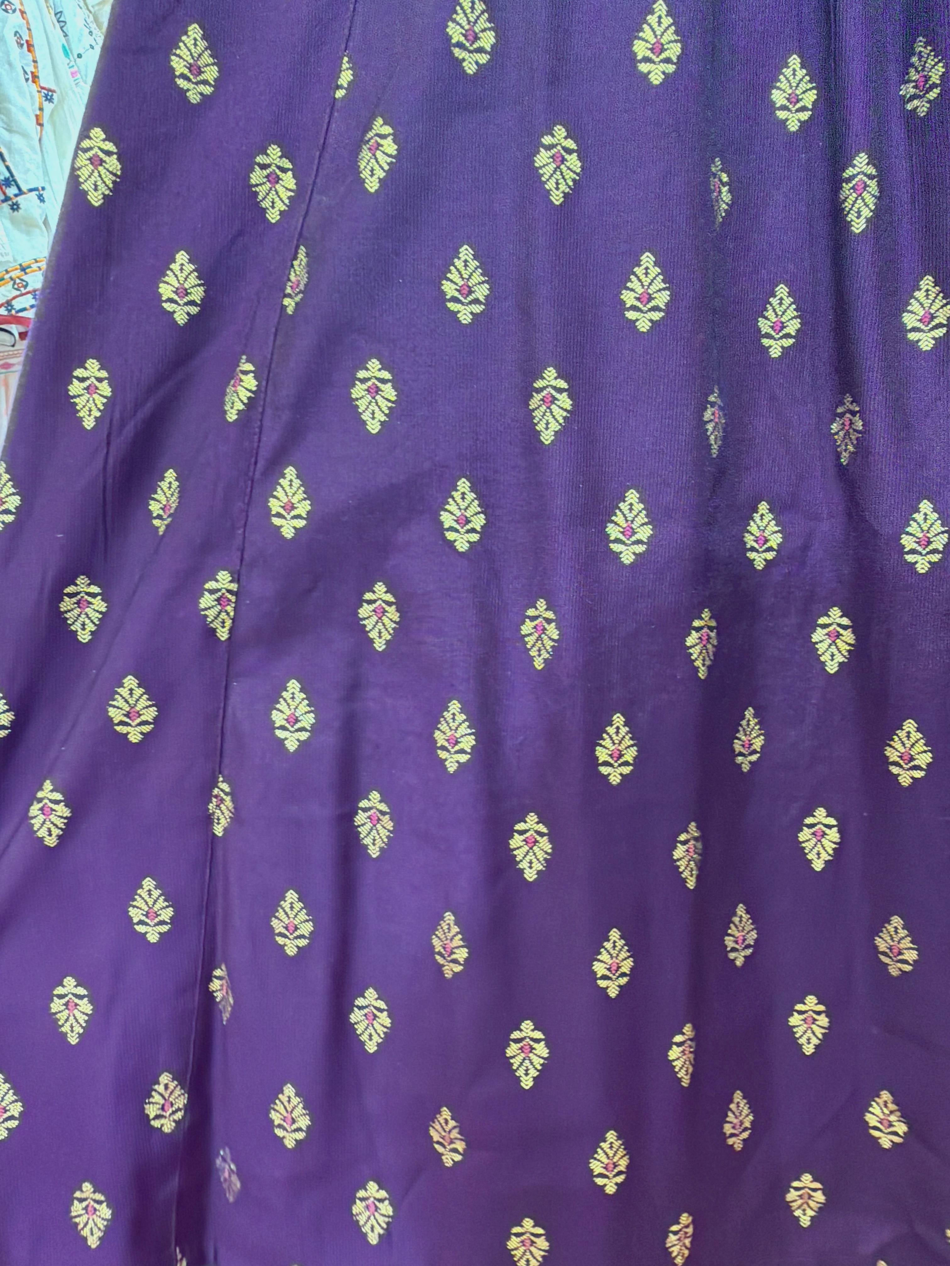 2110 Violet V-Neck Accordion Front OP