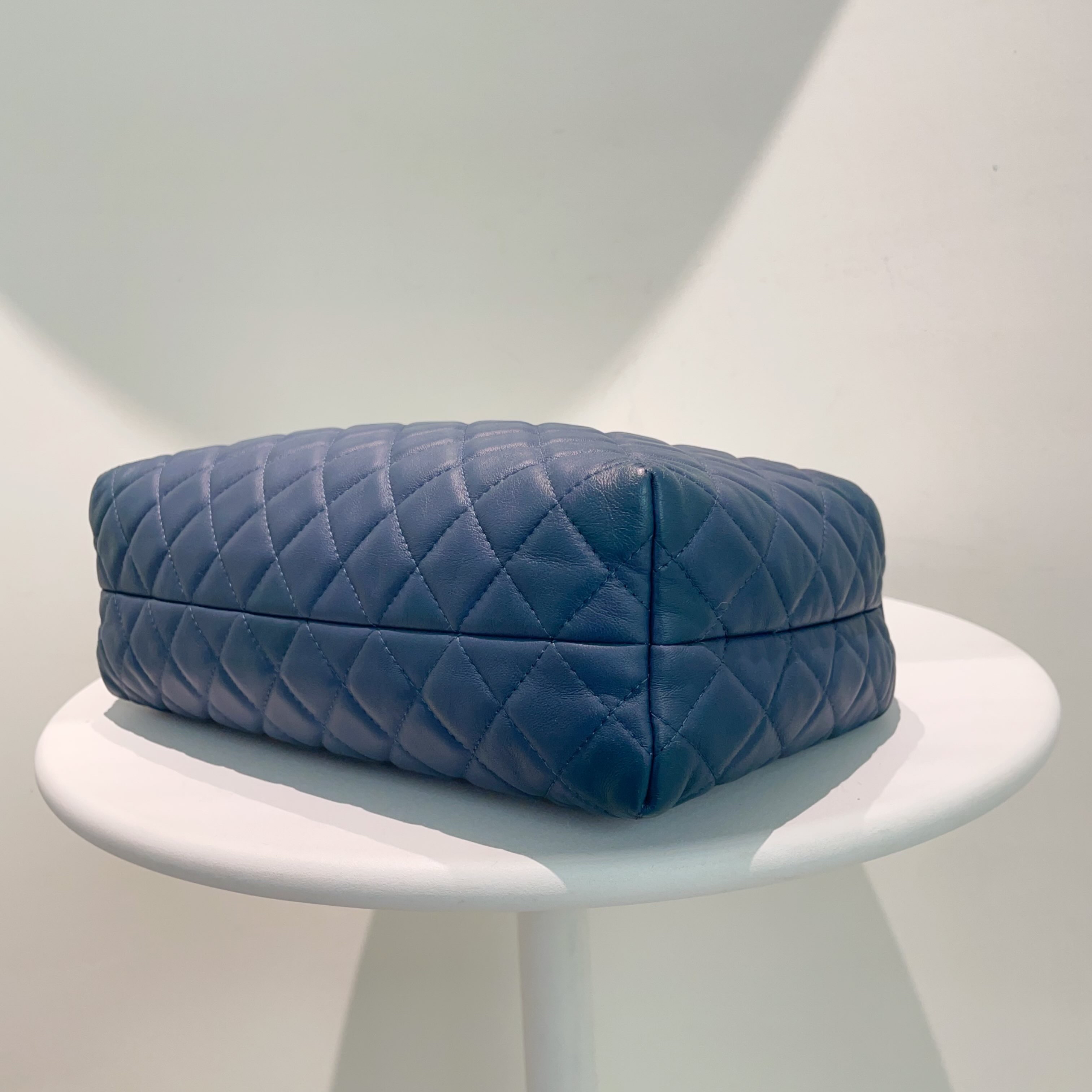 【預訂貨品】Chanel 藍色hobo