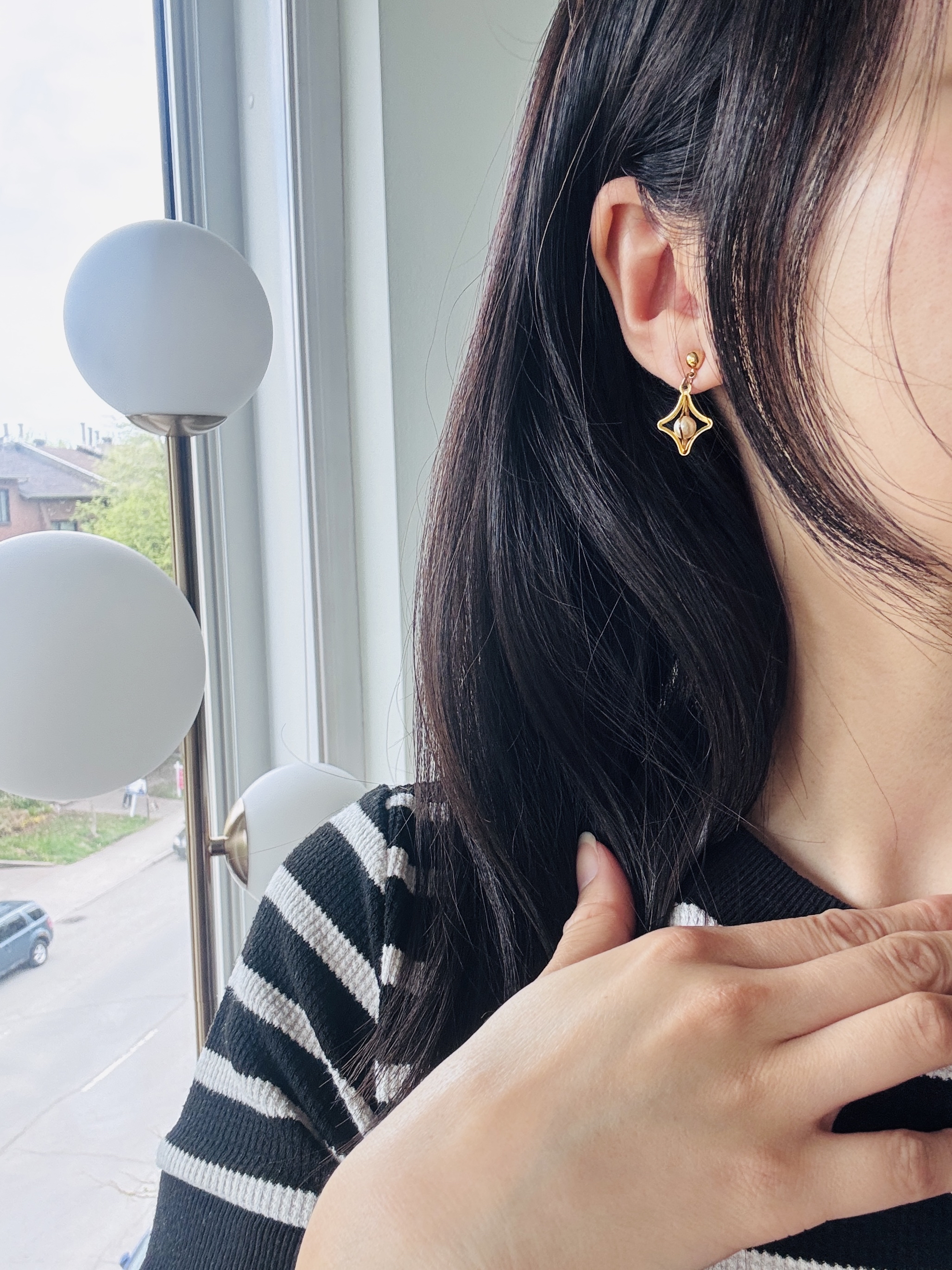 Vintage Pearl Starburst Golden Stud Earrings （MT2585-6)